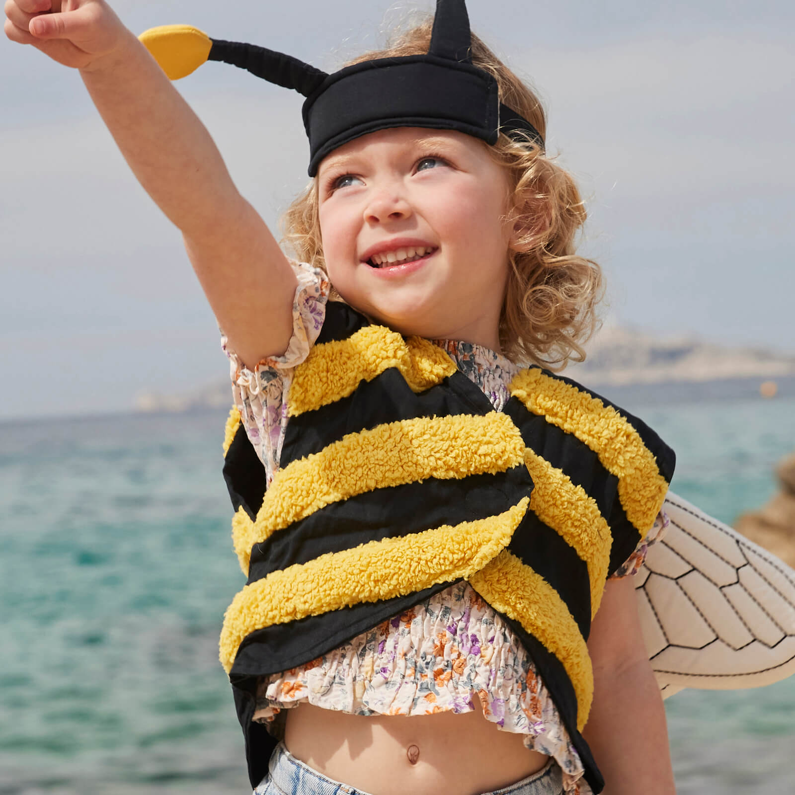 Bumblebee Dress-Up