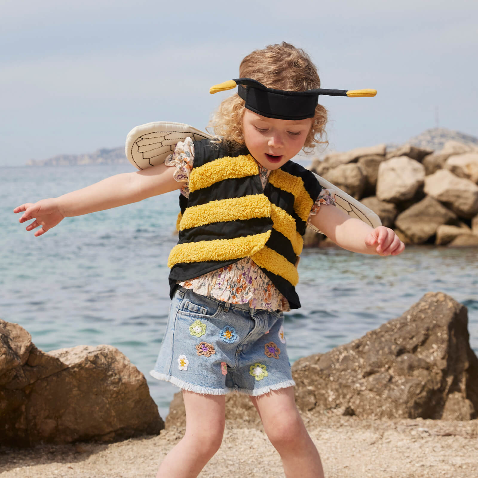 Bumblebee Dress-Up