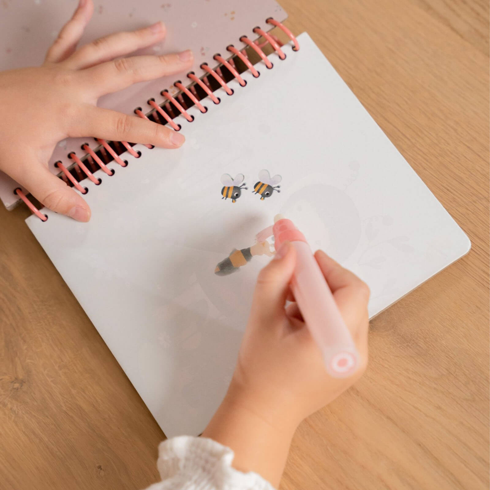 Water Reveal Book - Rosa and Friends