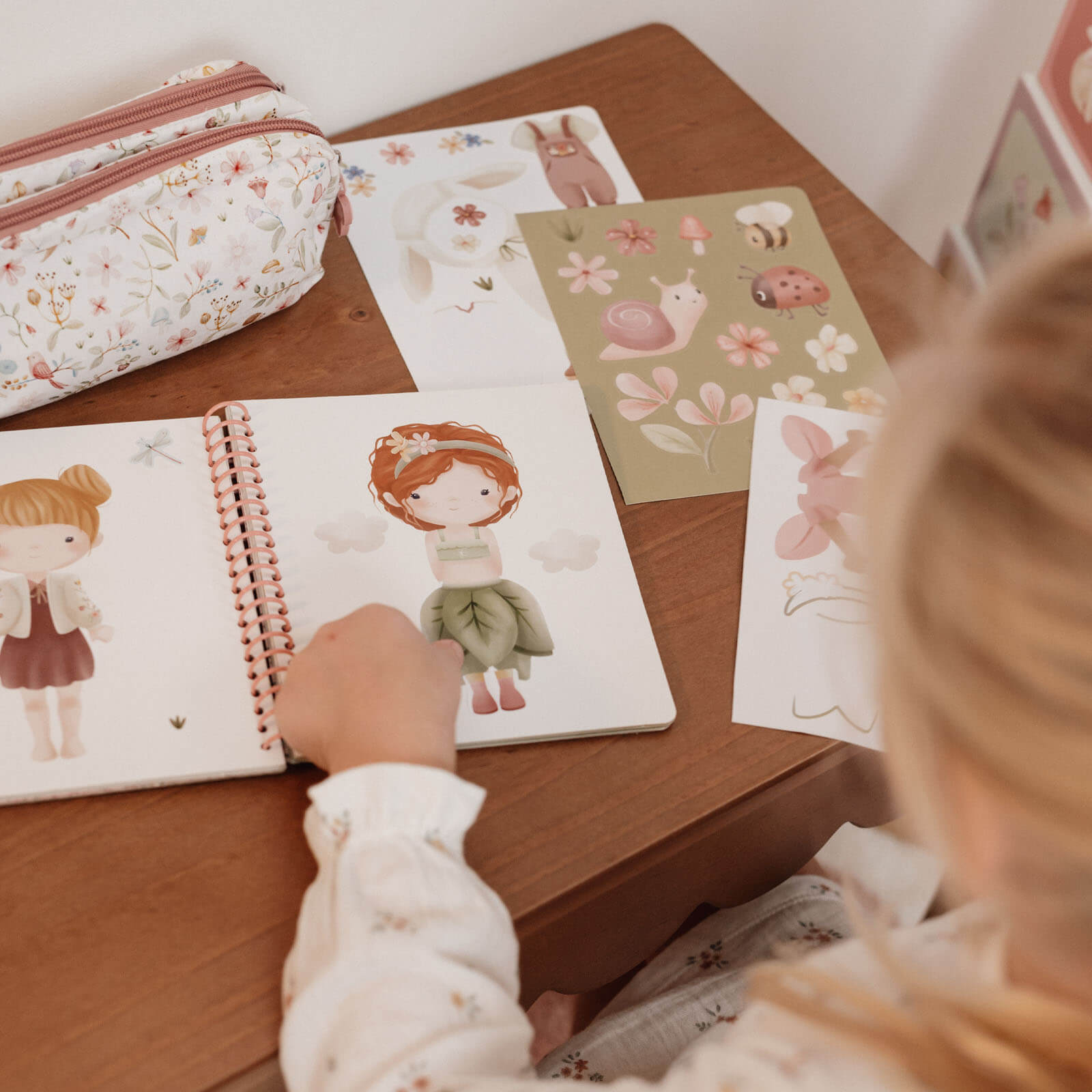 Dress Me Up Book - Fairy Garden