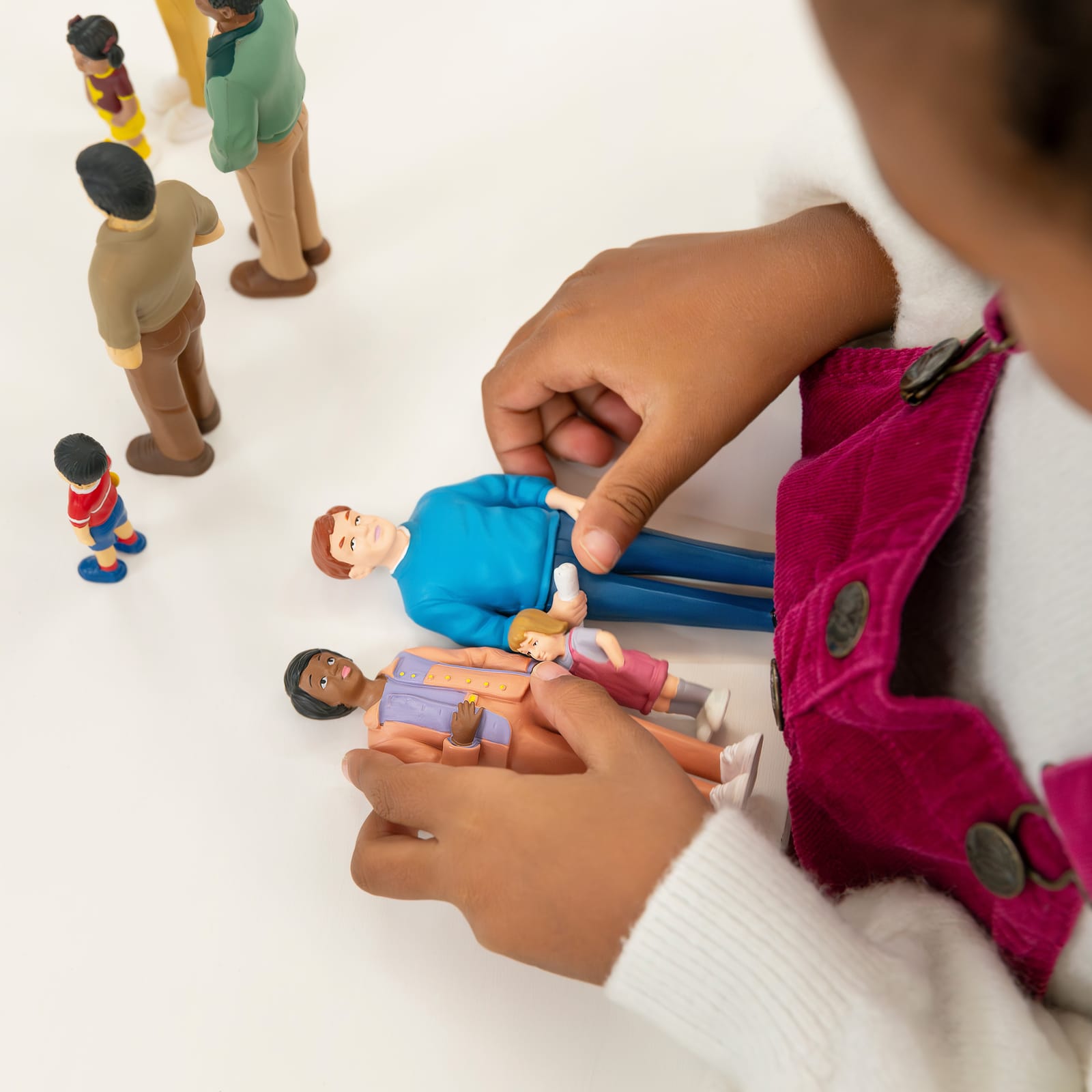Diversity Ethnicity Figures - 9 Pieces
