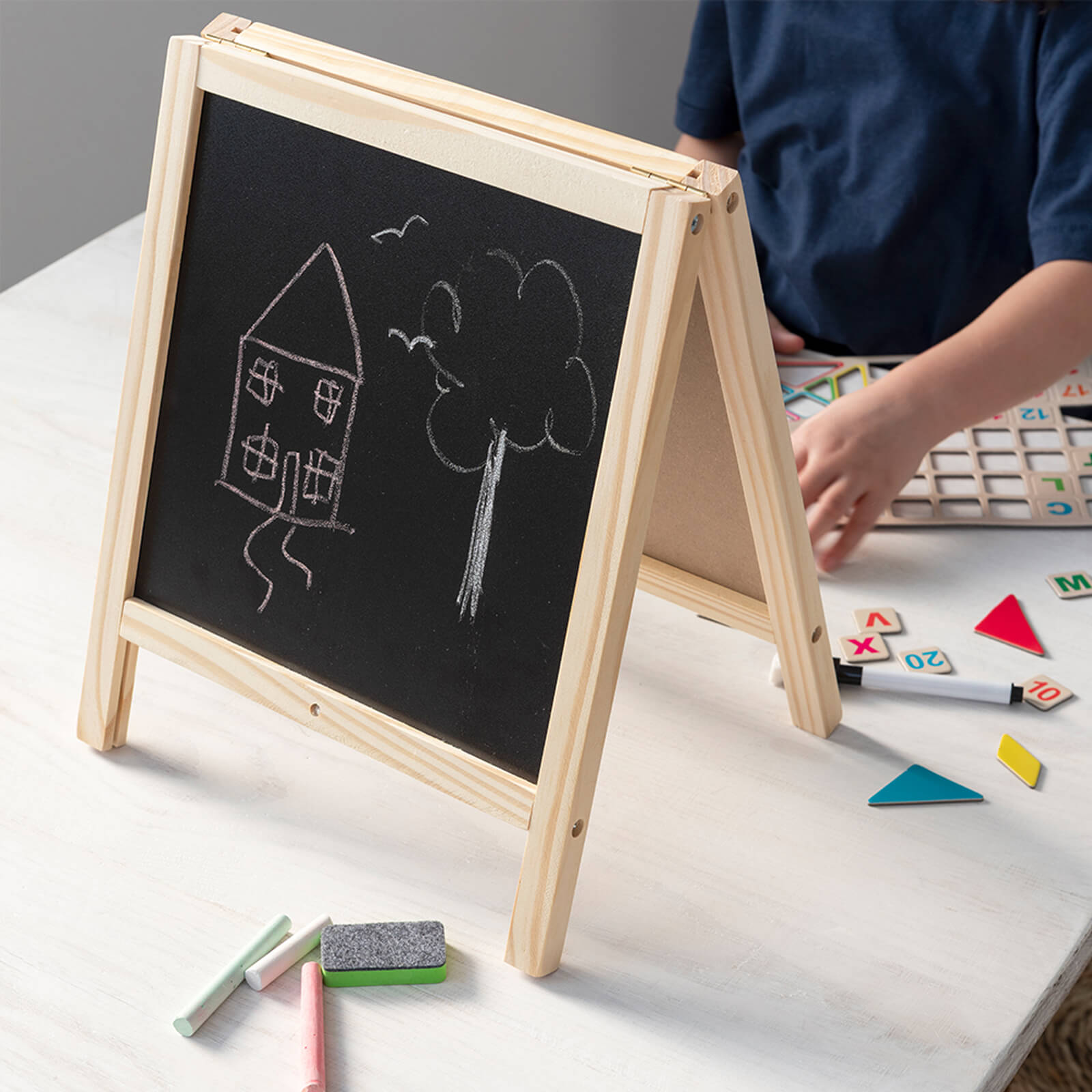Tabletop Blackboard and Whiteboard Easel Set