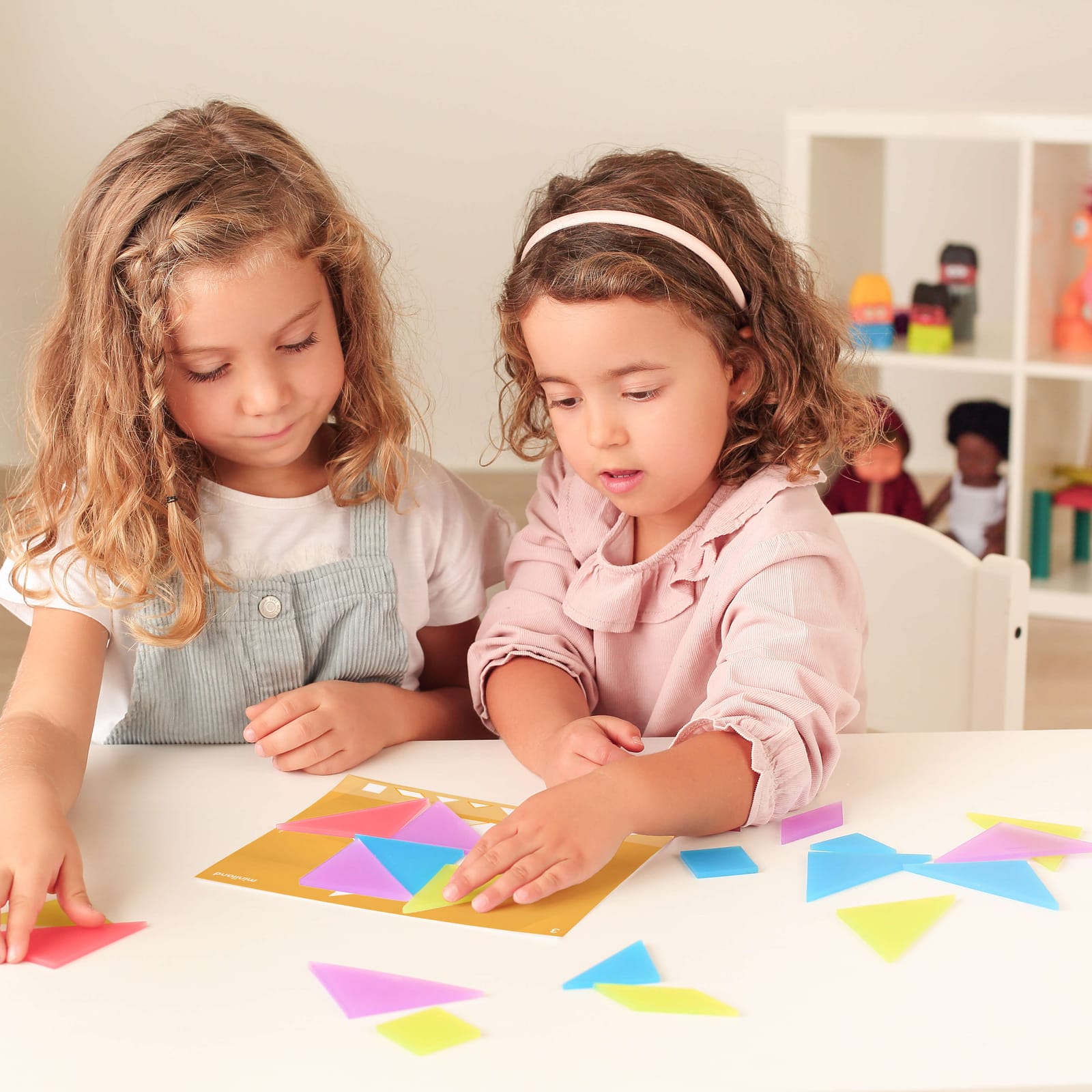 Learn Shapes - Translucent Tangram