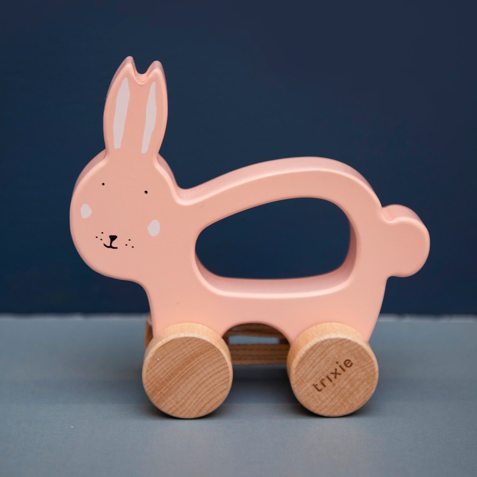 Wooden Pull Along Toy - Mrs Rabbit
