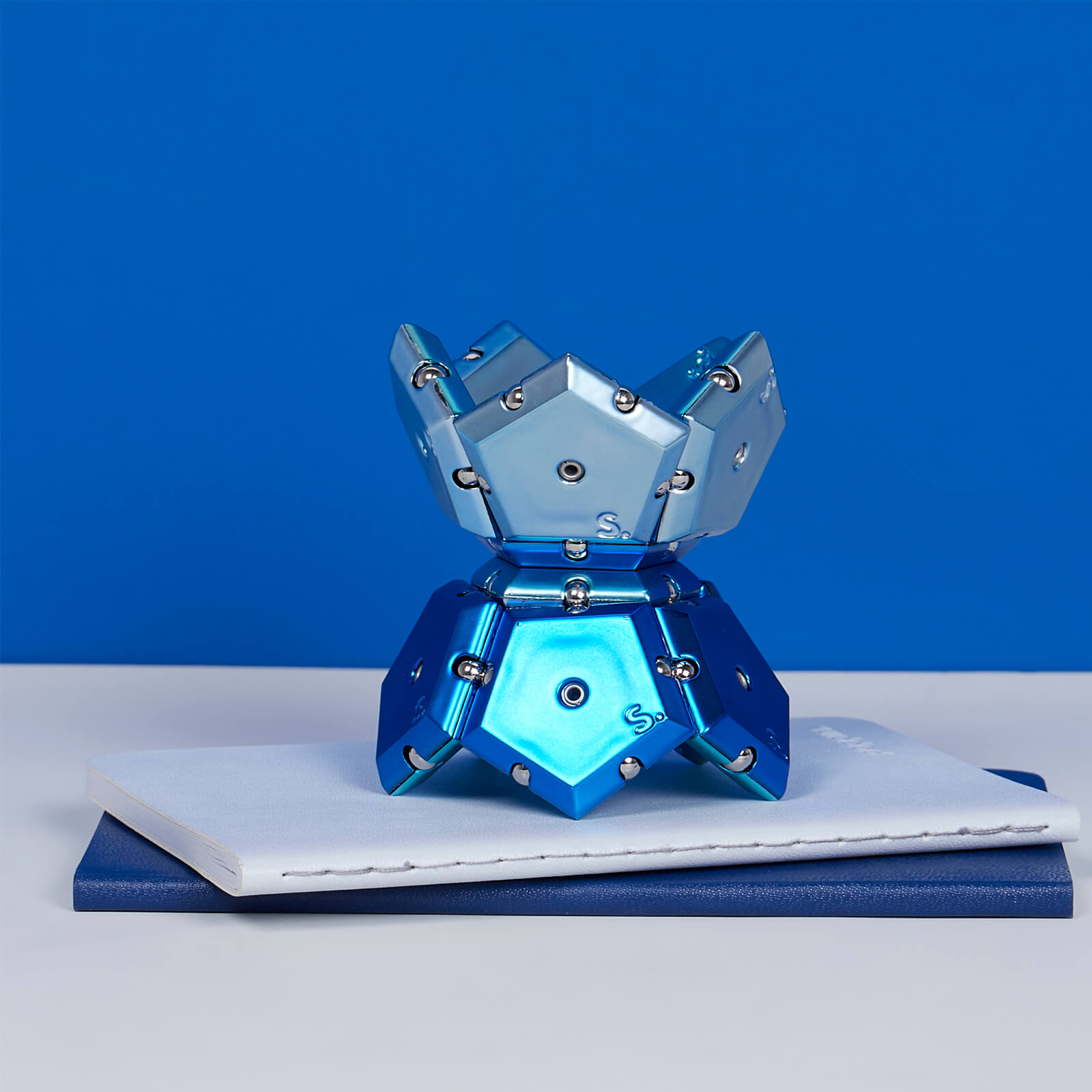 Geode Magnetic Fidget Sphere - Cosmos