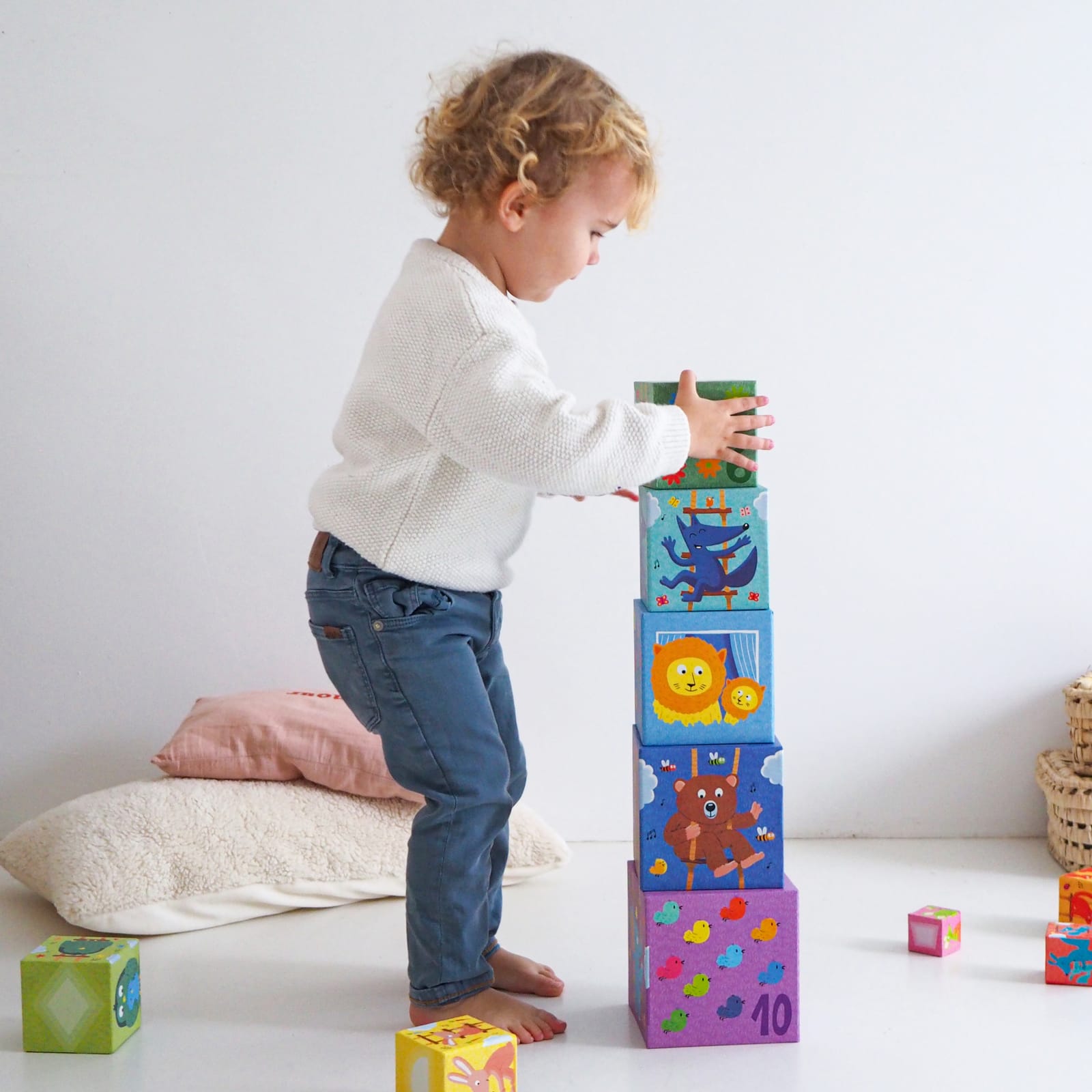 Stacking Cubes - Rainbow