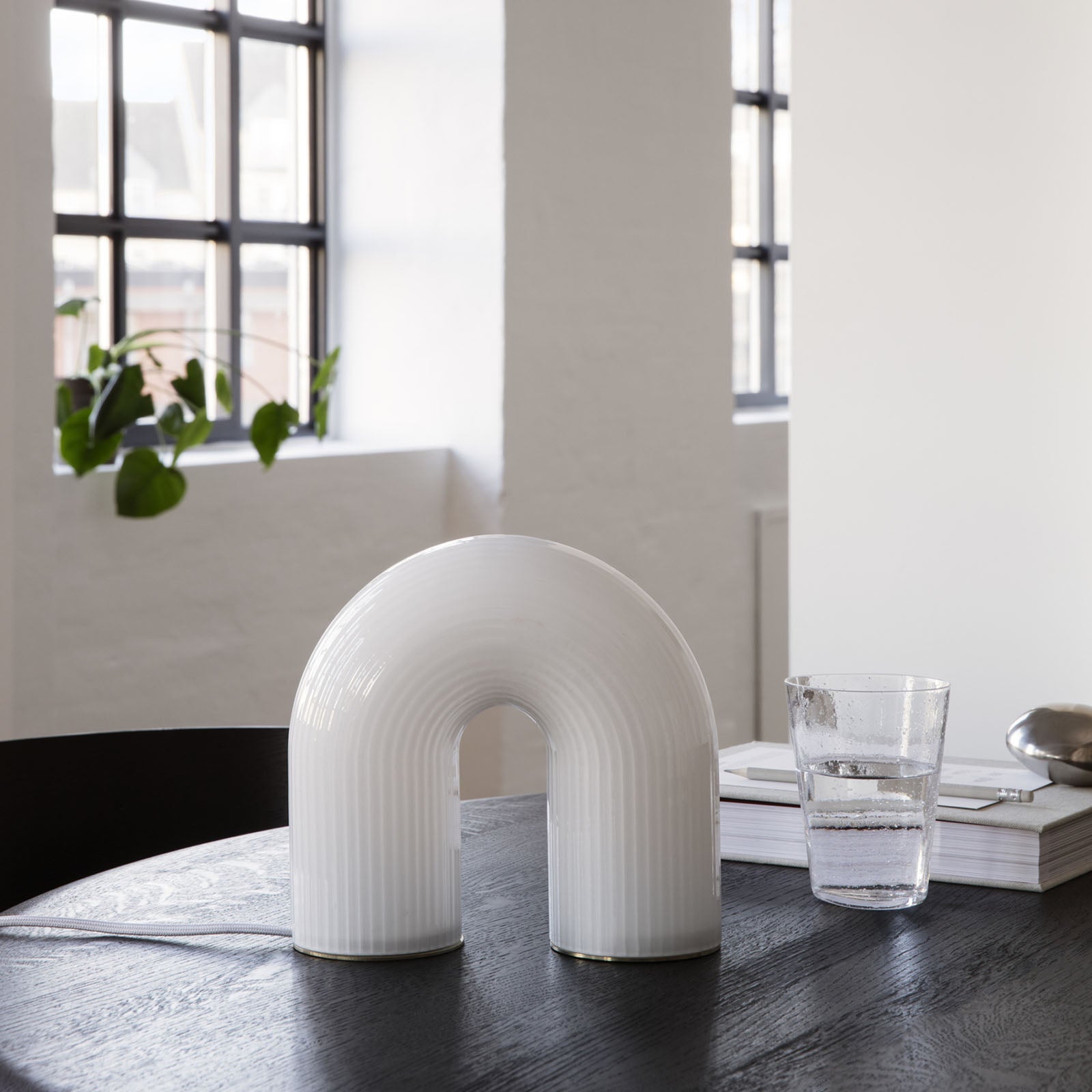Vuelta Table Lamp - White