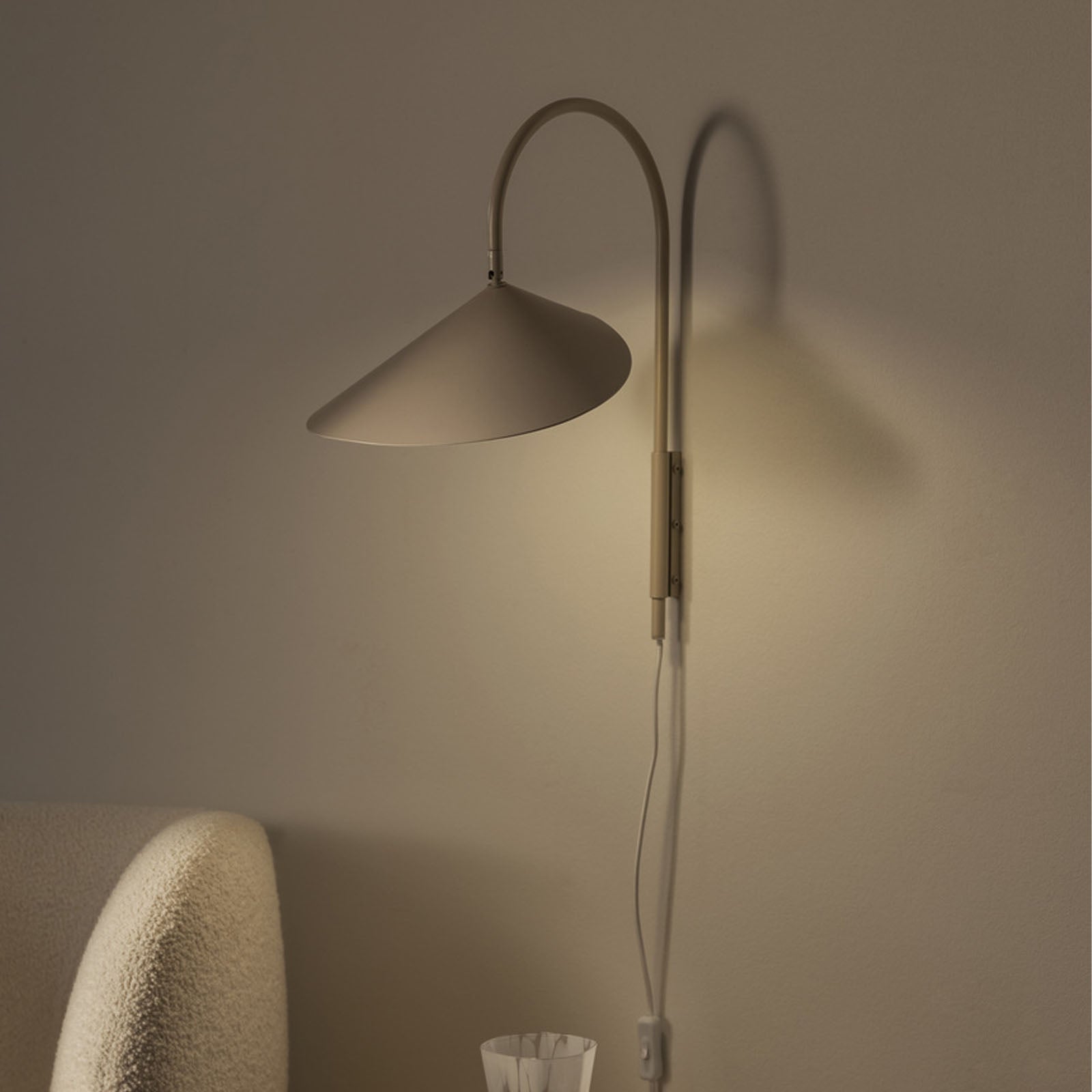 Arum Swivel Wall Lamp - Cashmere