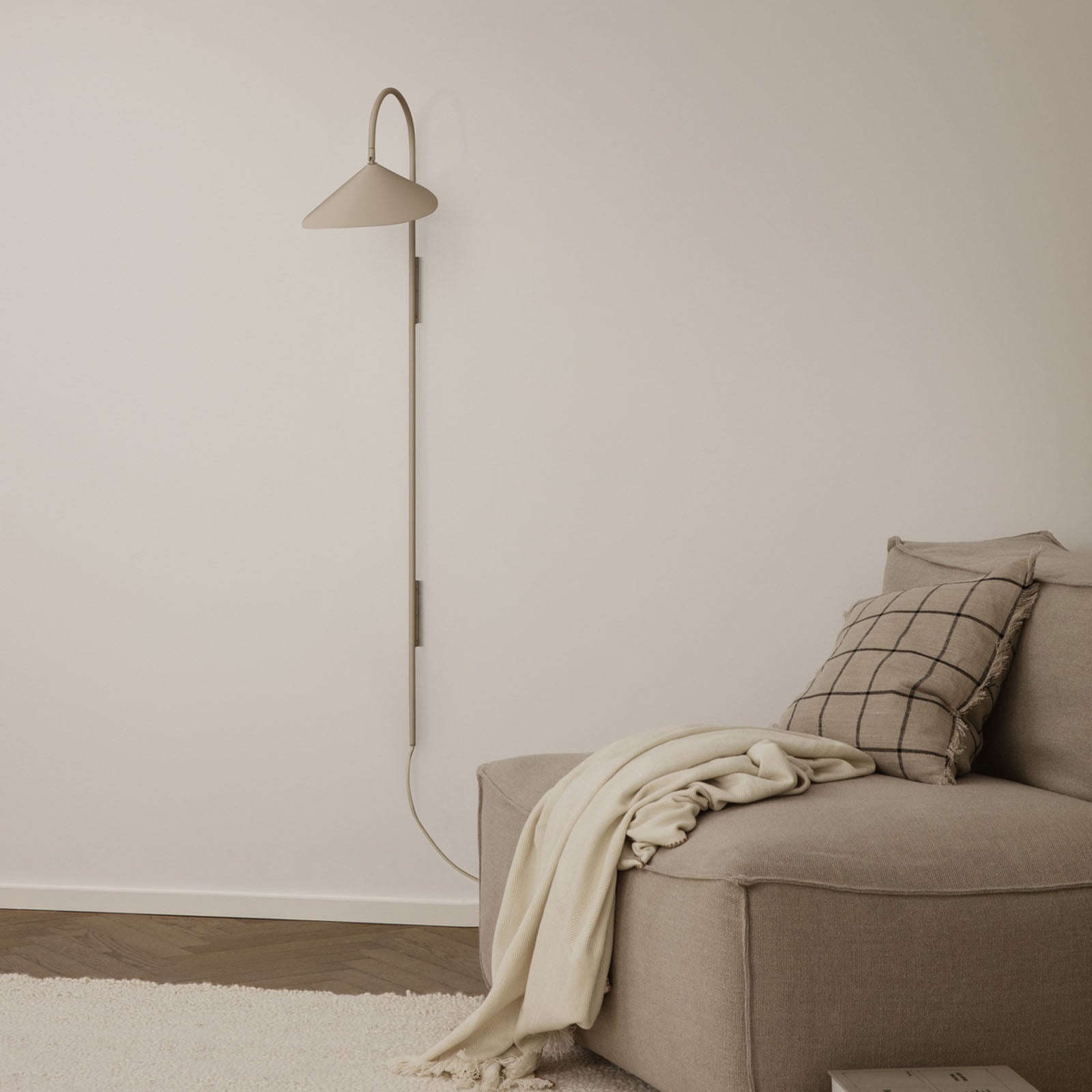 Arum Swivel Wall Lamp Tall - Cashmere