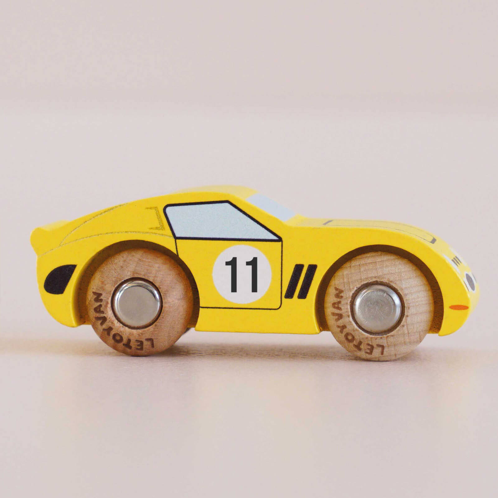 Wooden Car - GT135 Luca