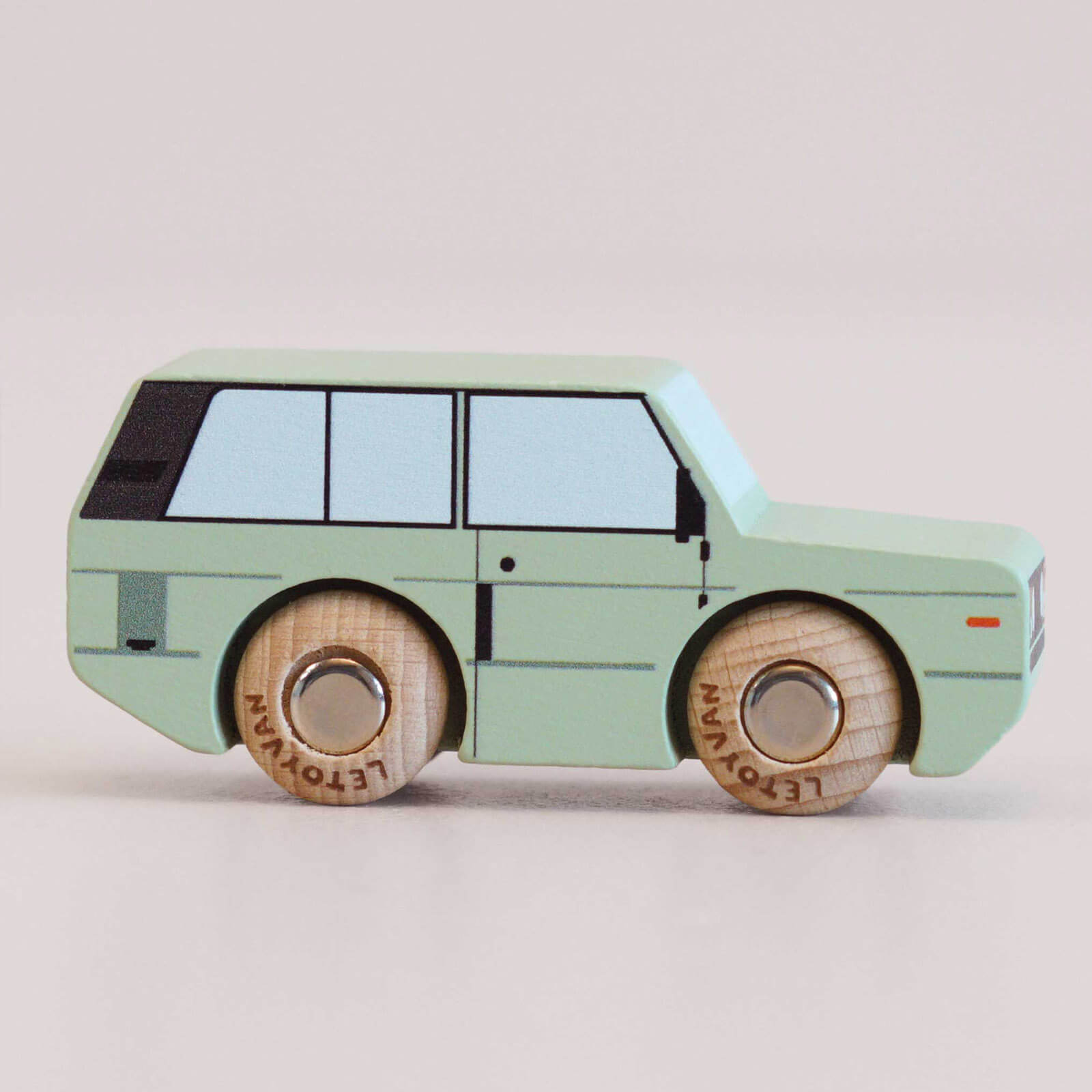 Wooden Car - GT155 Rory