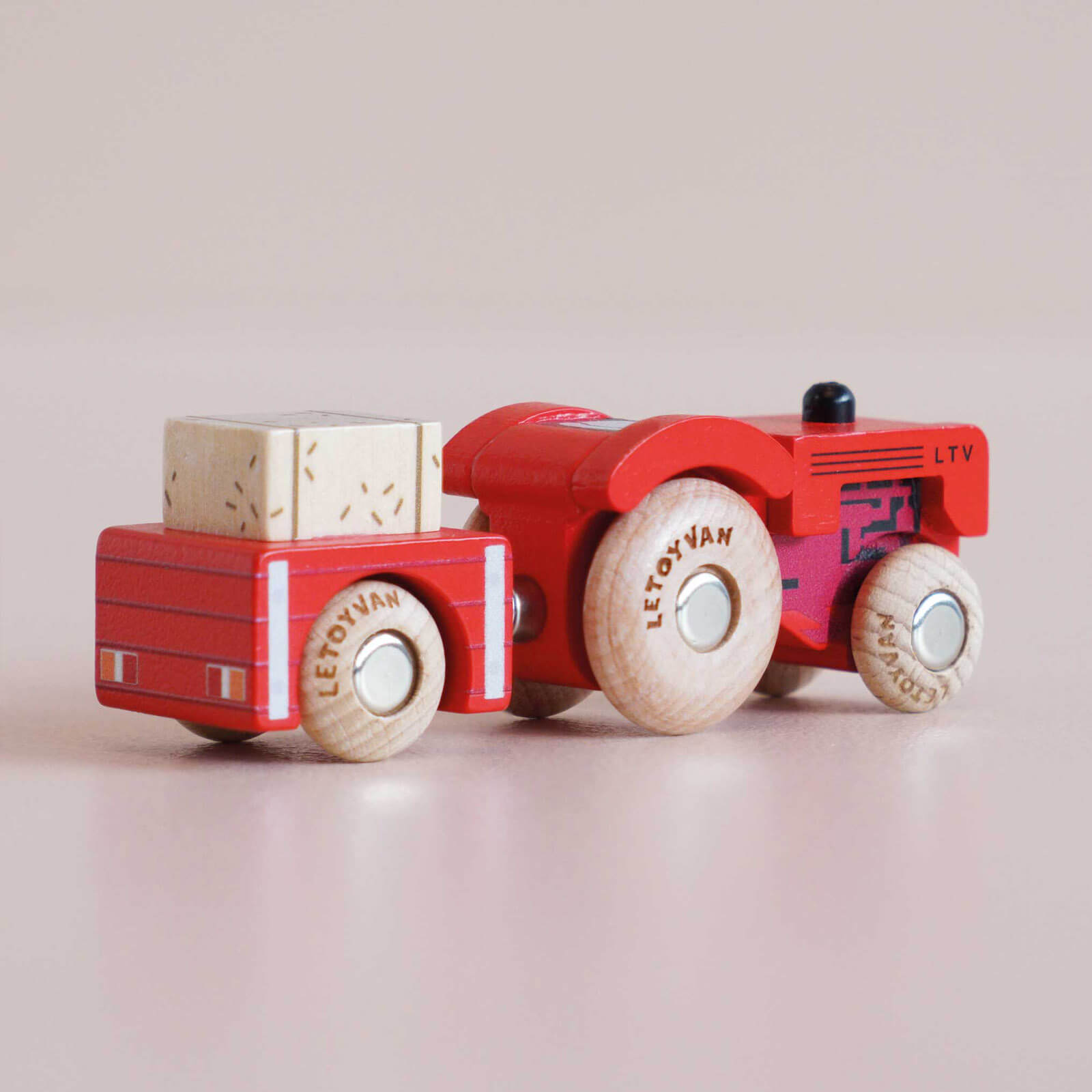 Wooden Tractor - GT190 Tilly