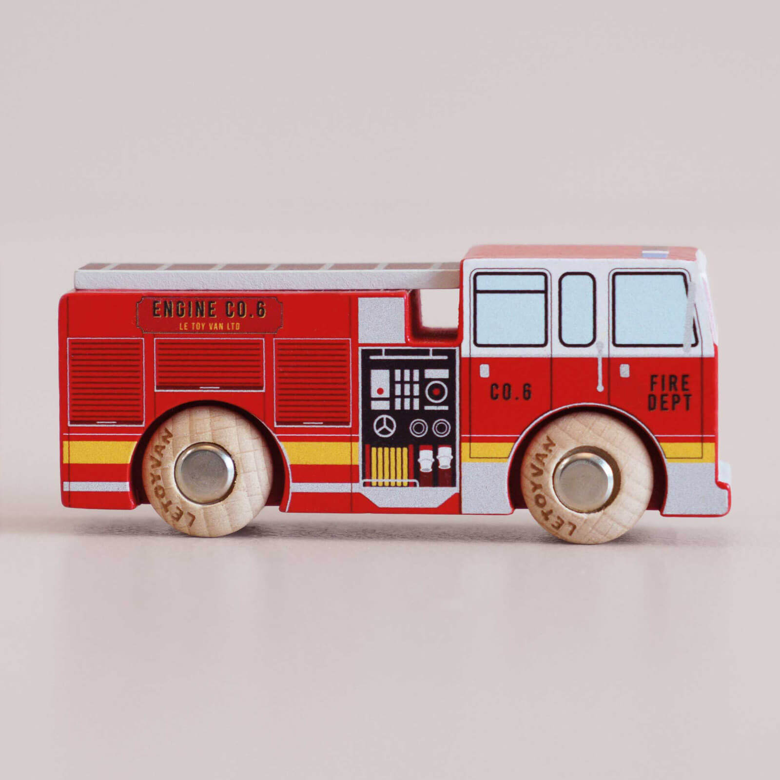 Wooden Fire Engine - GT270 Quinn