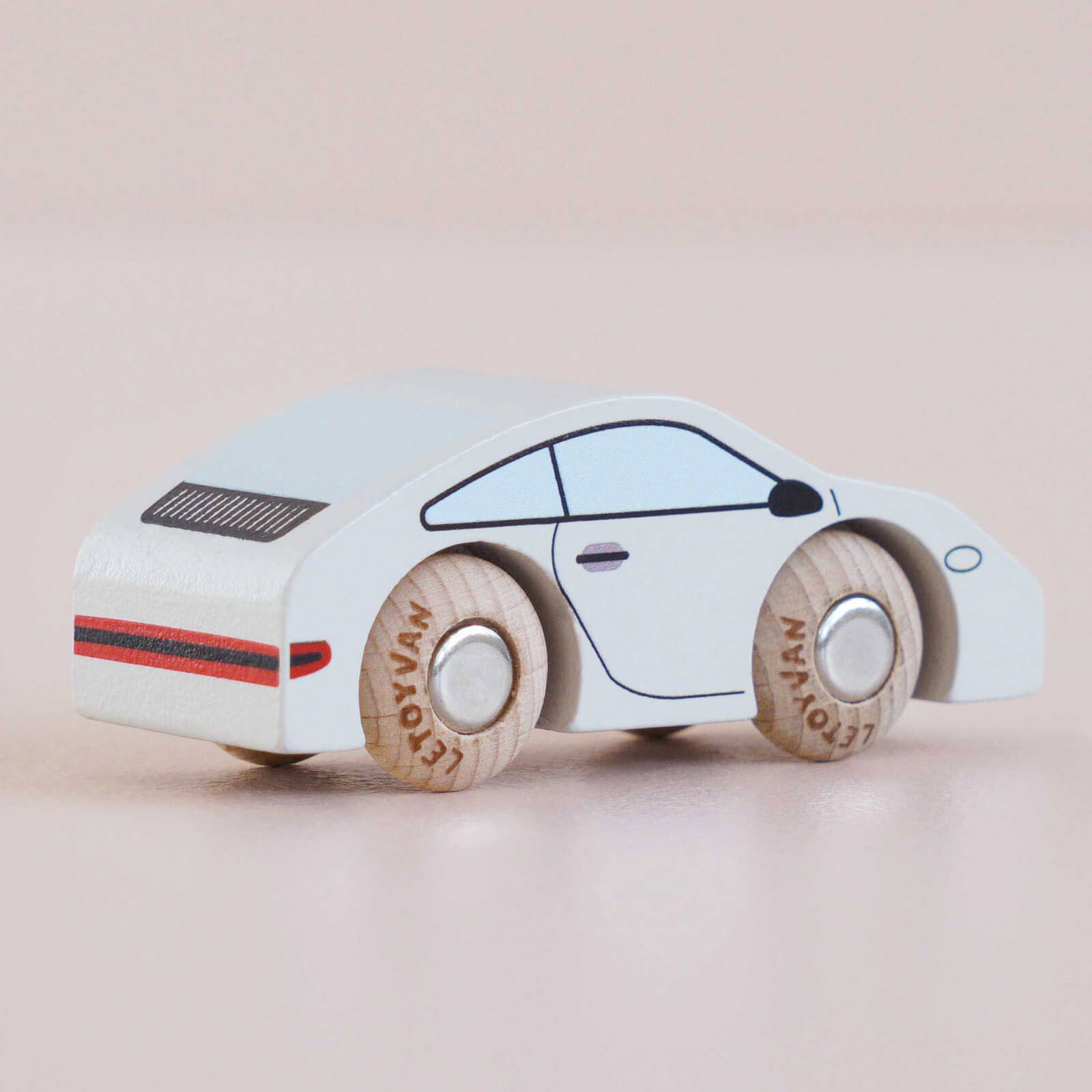 Wooden Car - GT90 Poppy