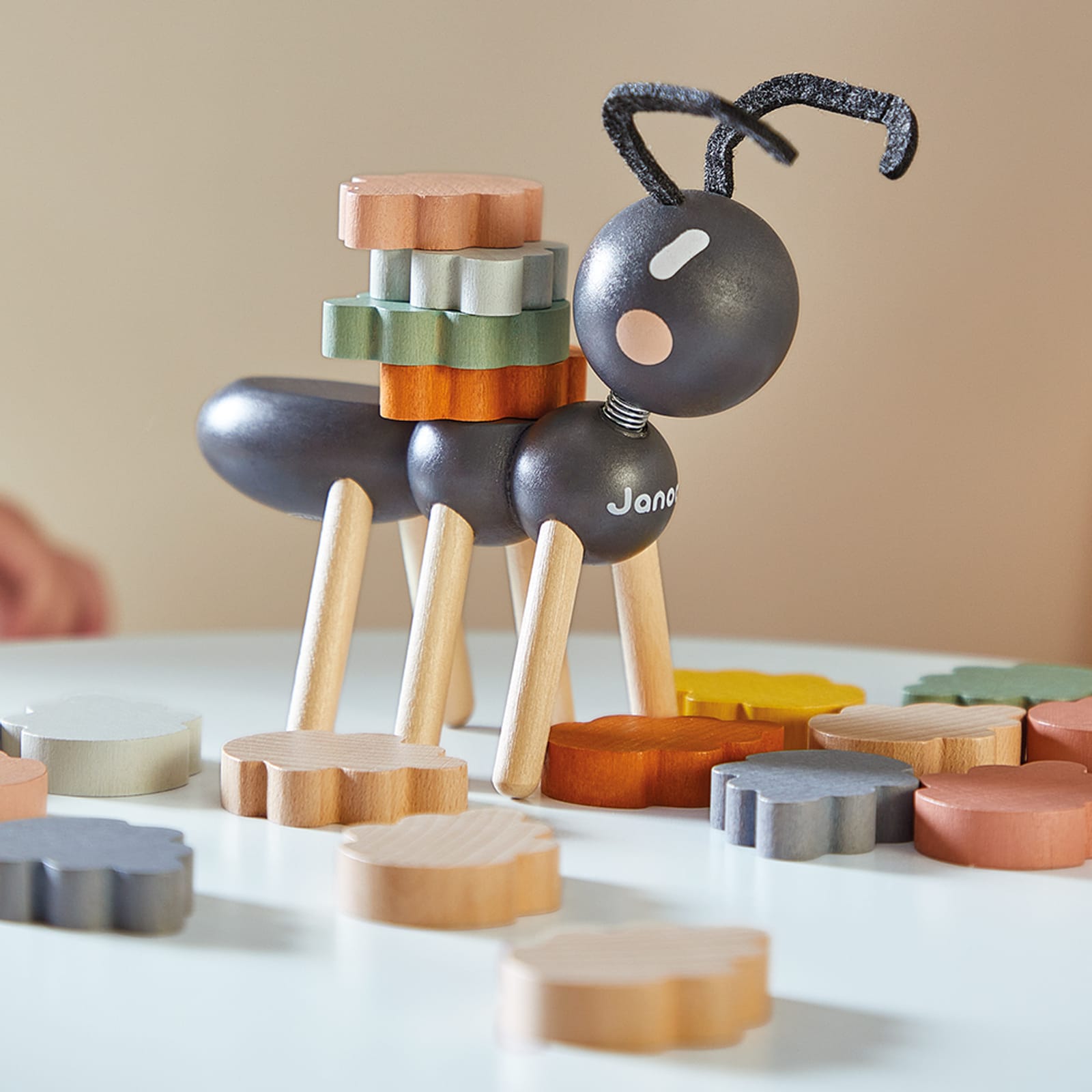 Ant Balance Game