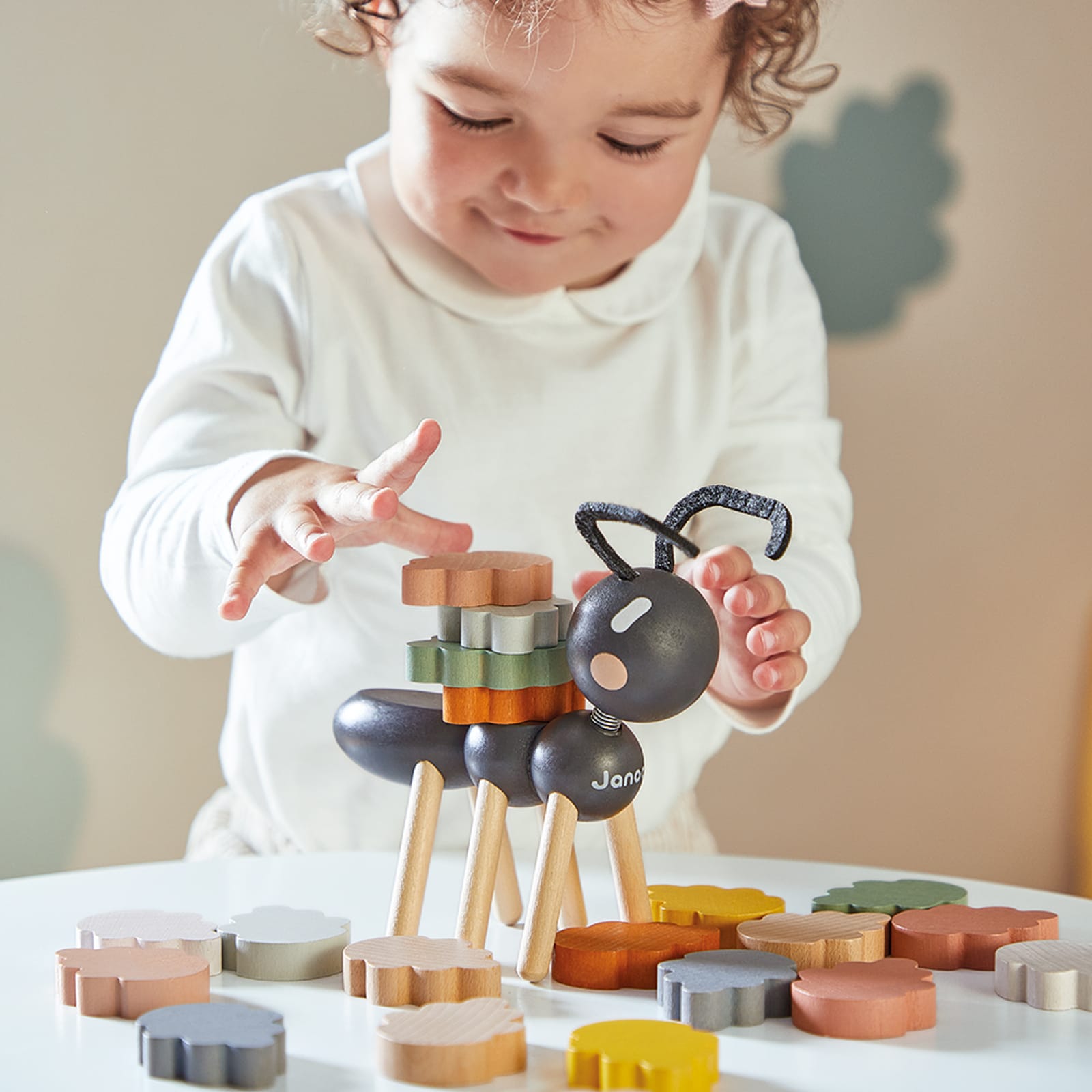 Ant Balance Game