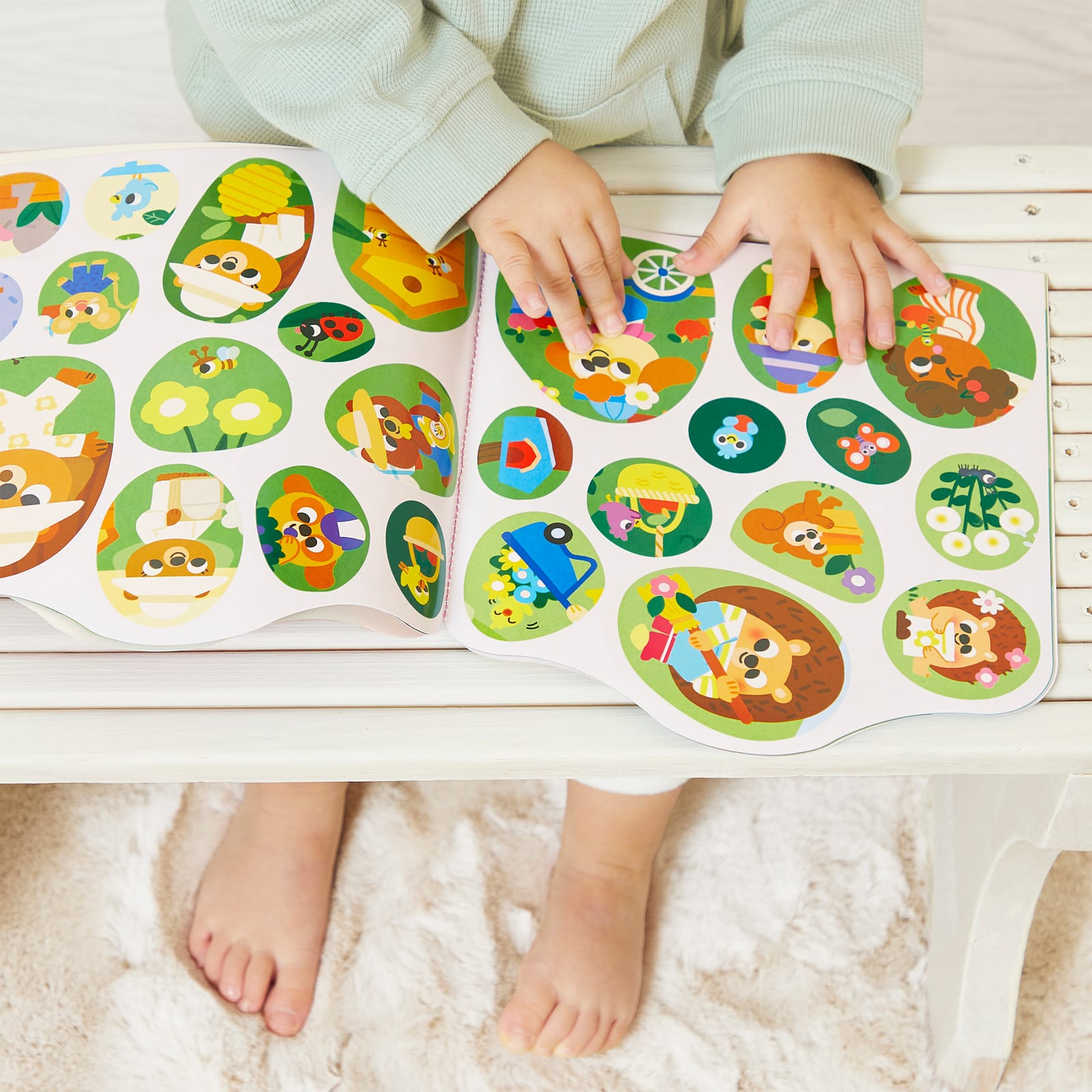 Stickers Book - The Garden