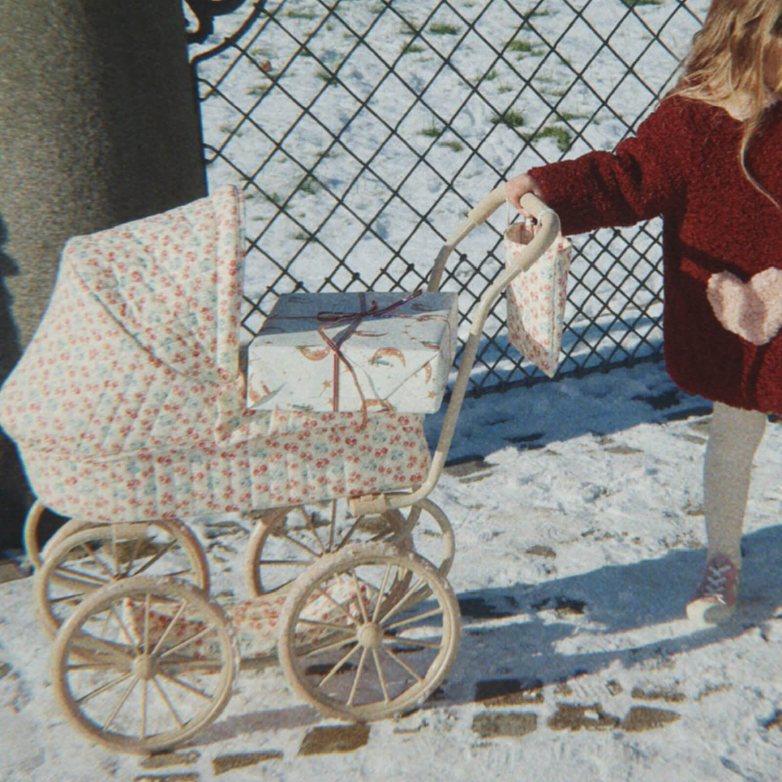 Minnie Doll Pram - Lumina