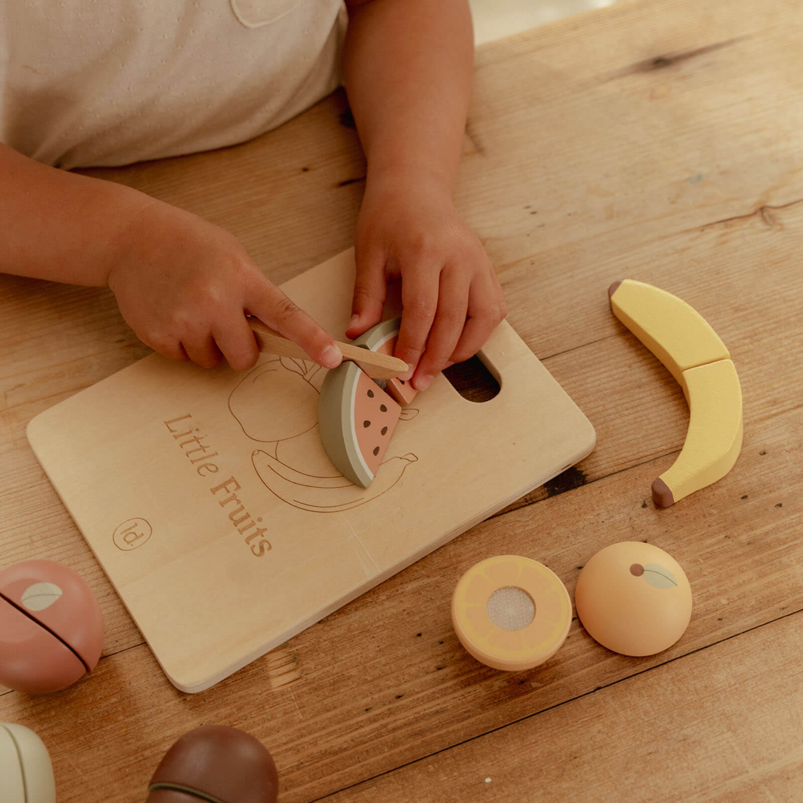 Cutting Fruit - 14 Pieces