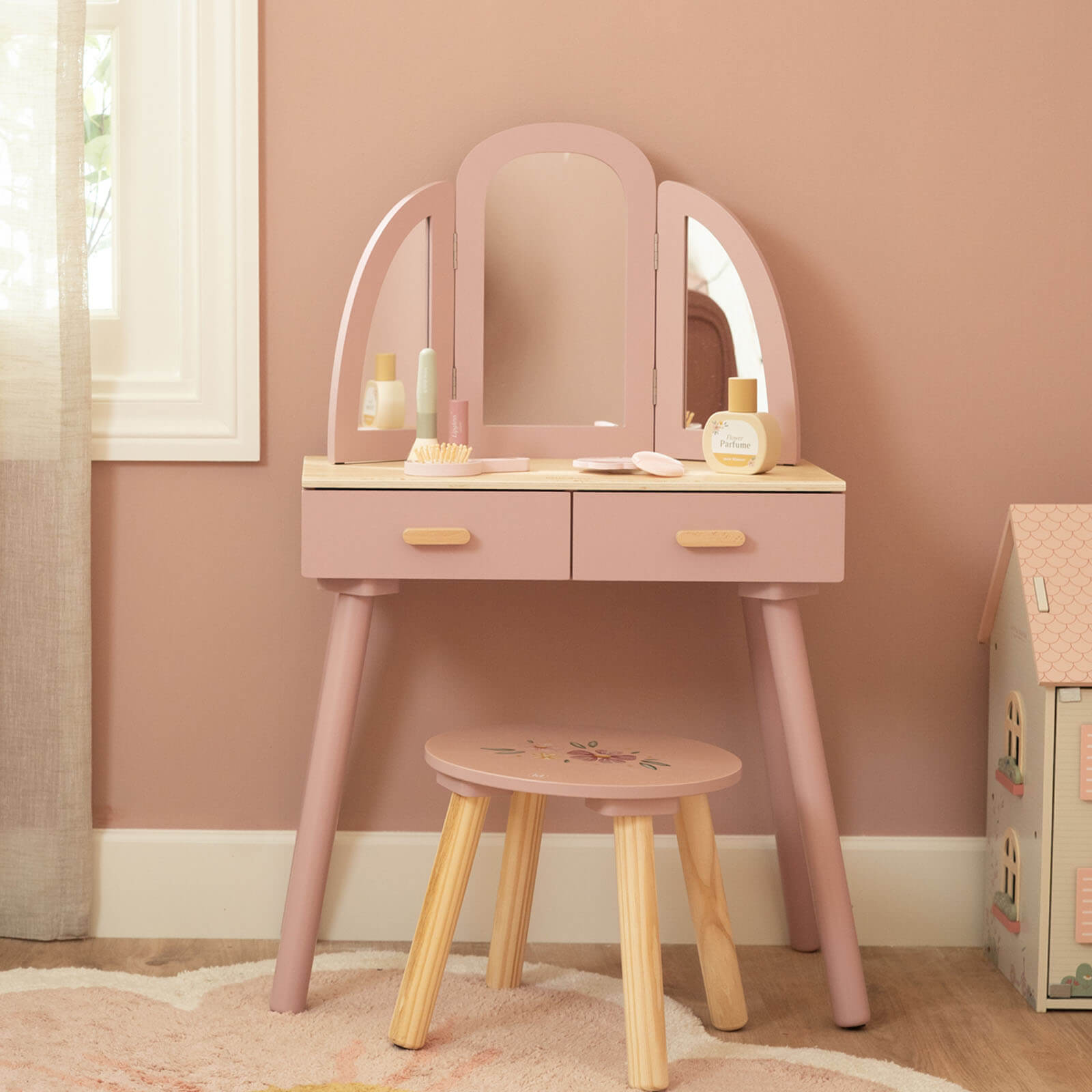 Dressing Table Plus 6 Accessories