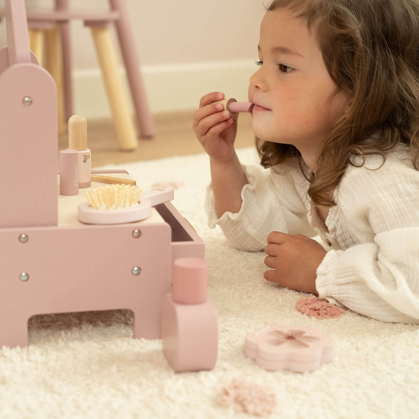 Vanity Table and 6 Accessories