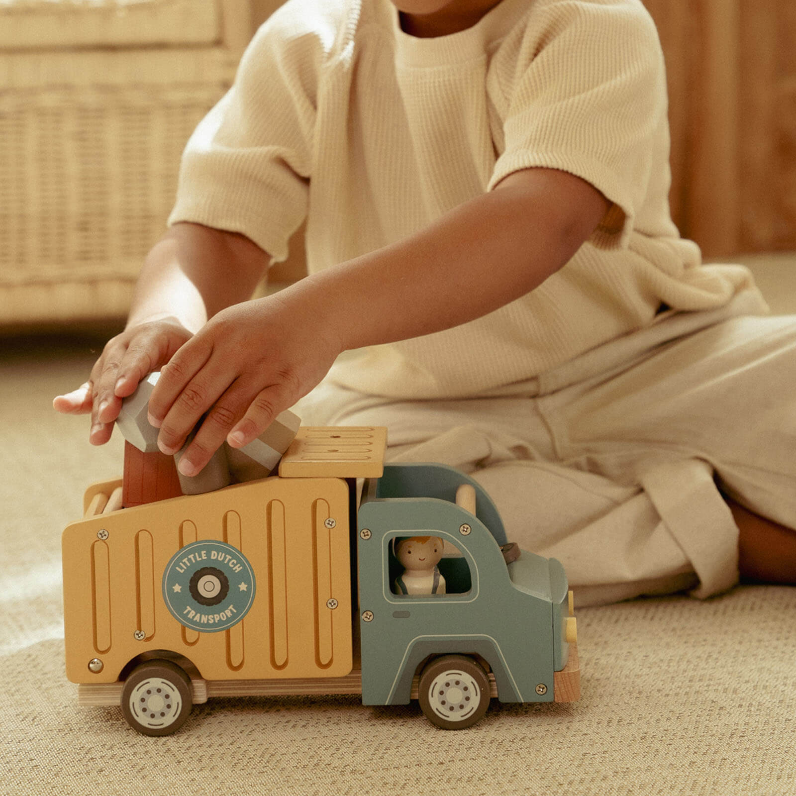 Wooden Large Garbage Truck and Peg Dolls