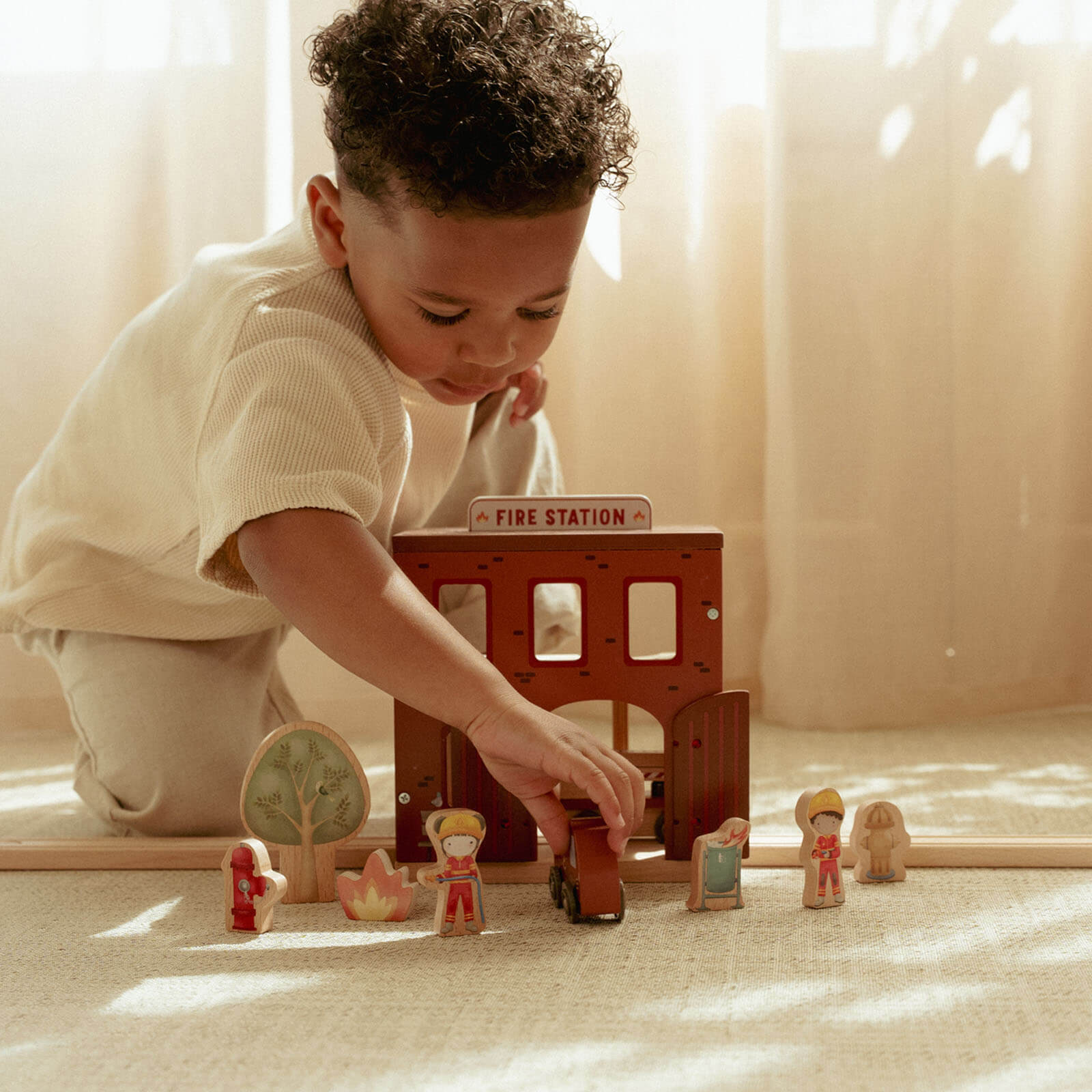 Wooden Fire Station - 10 Pieces