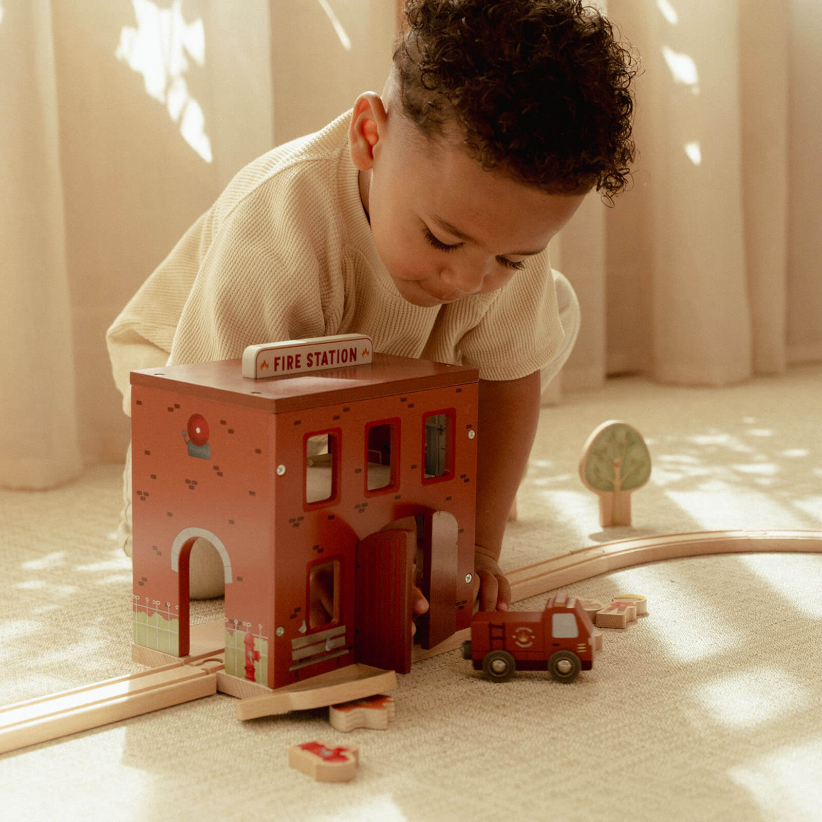 Wooden Fire Station - 10 Pieces