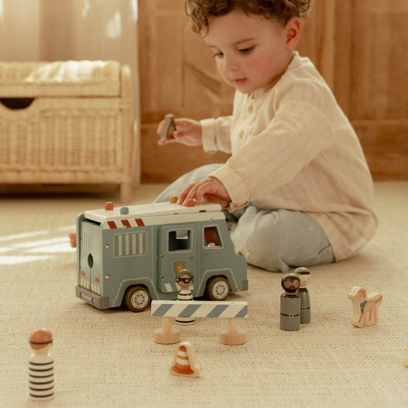 Wooden Large Police Van and Peg Dolls