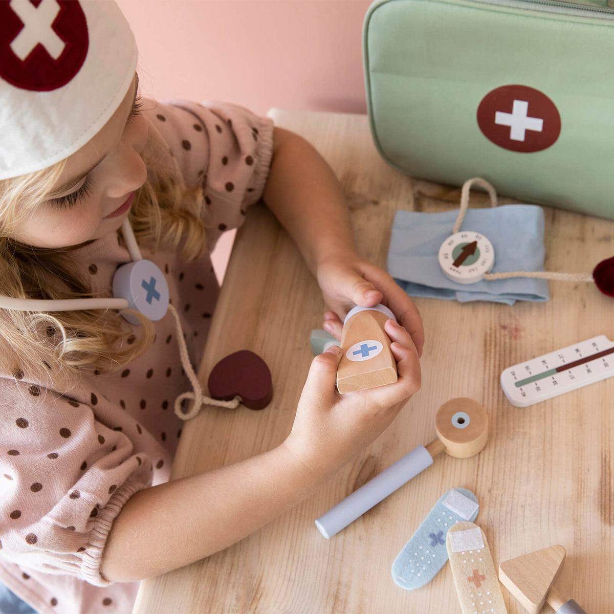 Doctors Bag Play Set - 13 Pieces