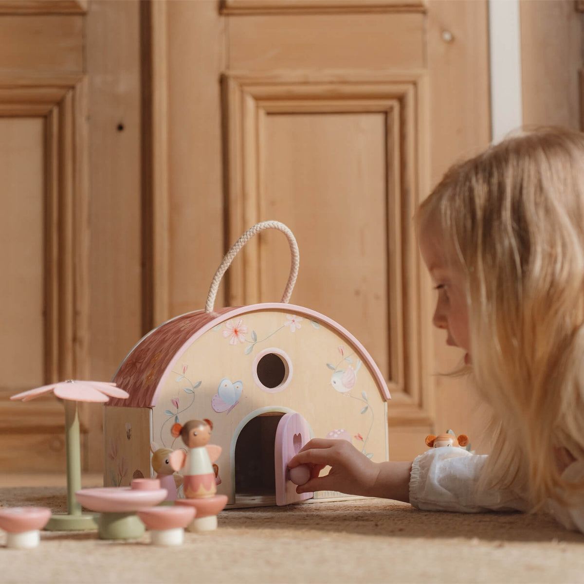 Dolls House and Accessories - Fairy Garden