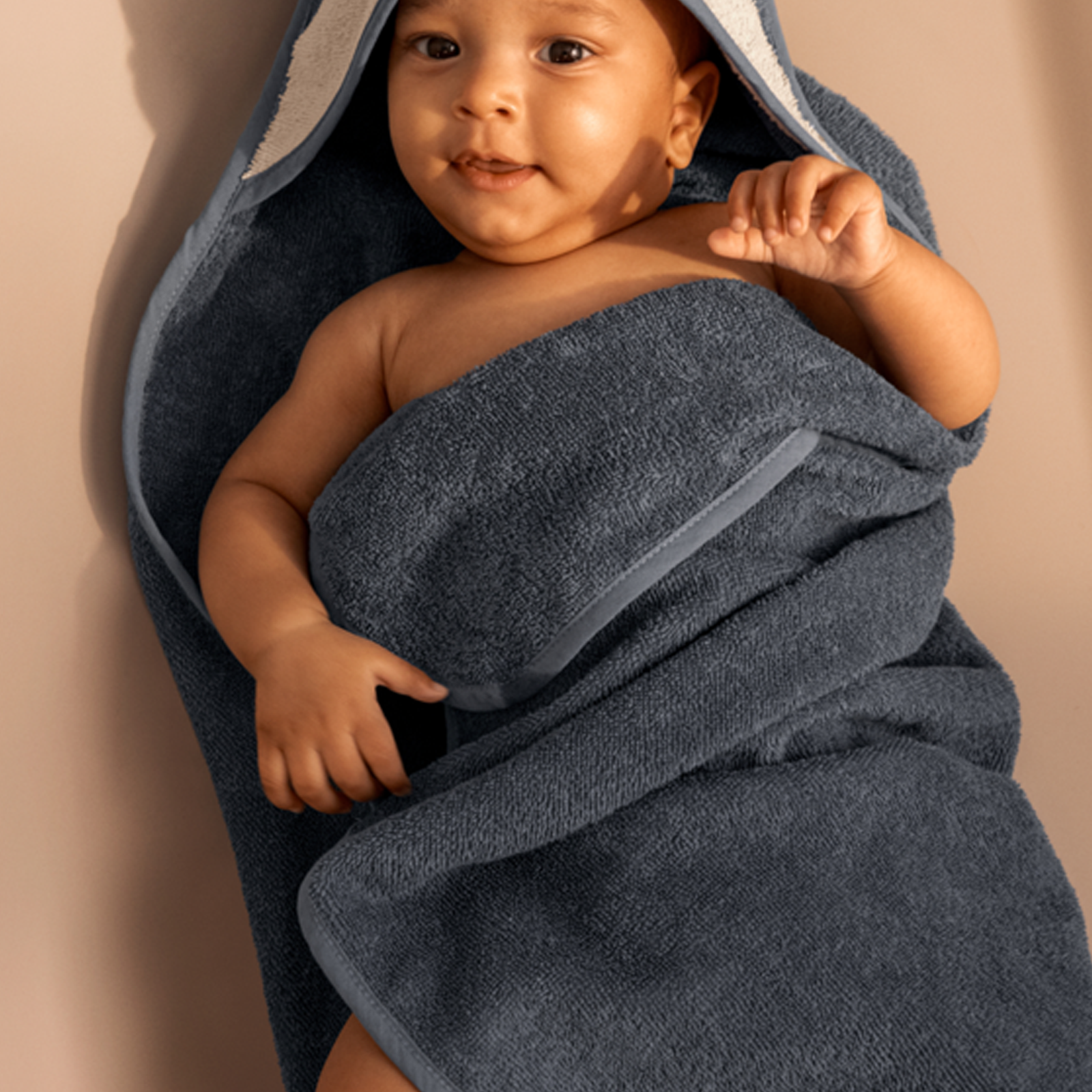 Albert Penguin Hooded Towel - Oceanview Mix