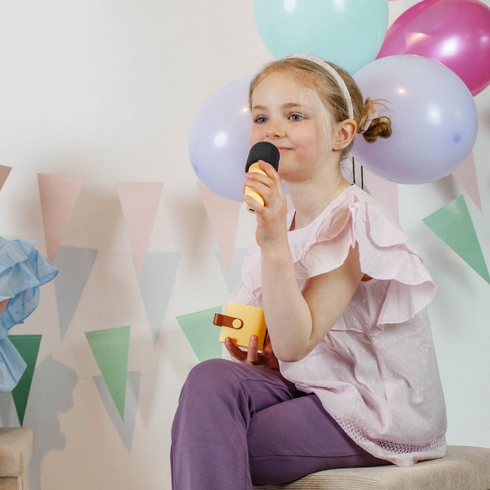 Karaoke Machine with Wireless Microphone - Yellow