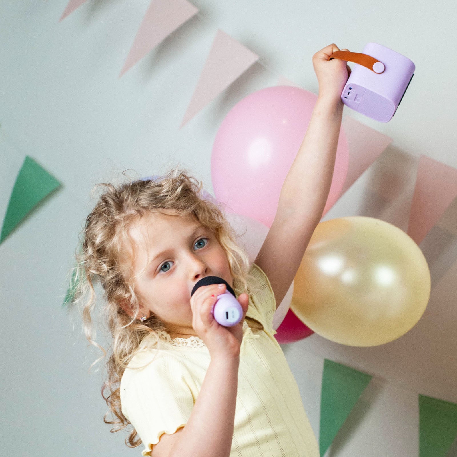 Karaoke Machine with Wireless Microphone - Purple