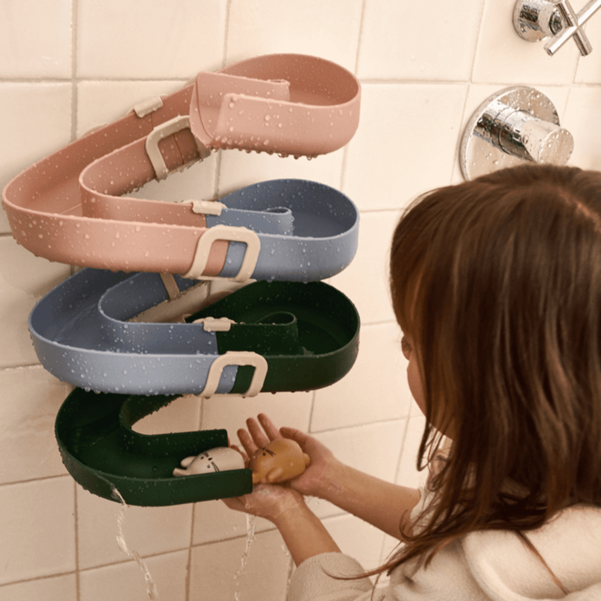 Yara Waterway Wall Mount - Garden Green