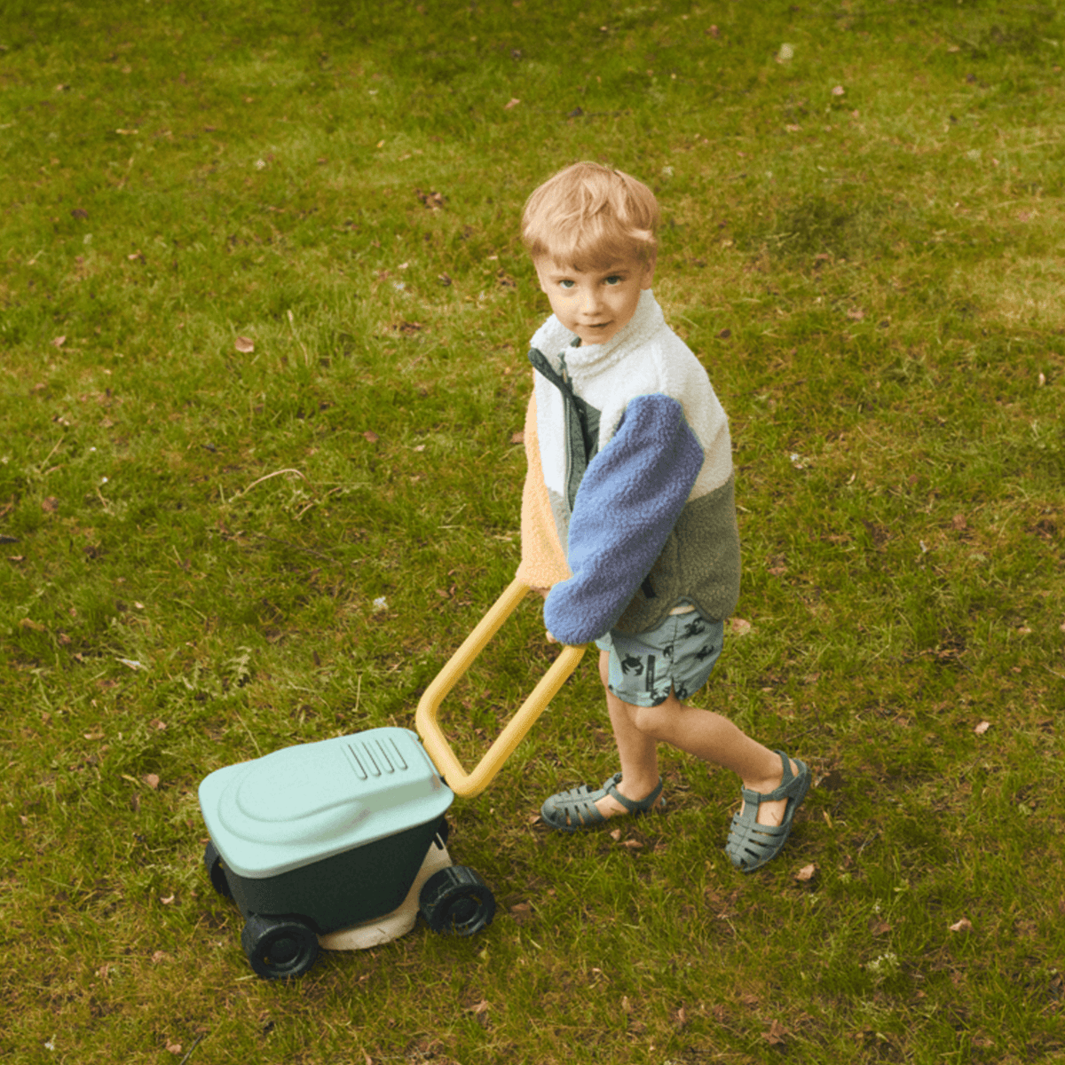 Trimmy Wheelbarrow and Lawn mower - Garden Green