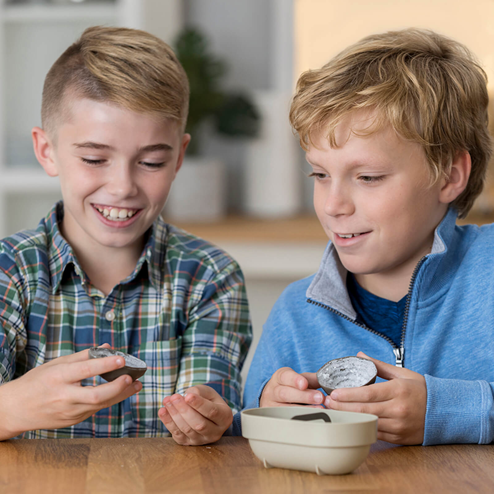 KidzLabs - Grow Your Crystal Geodes