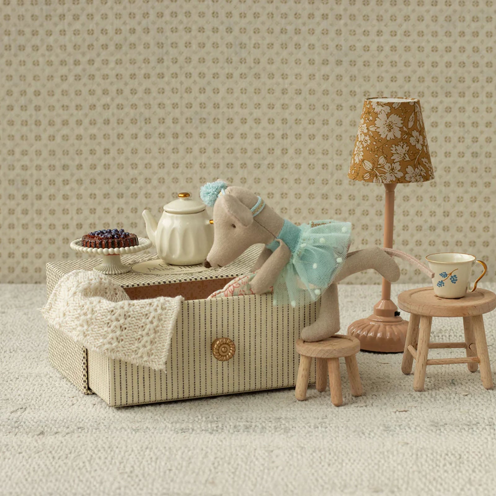 Dance Mouse In Daybed - Little Sister