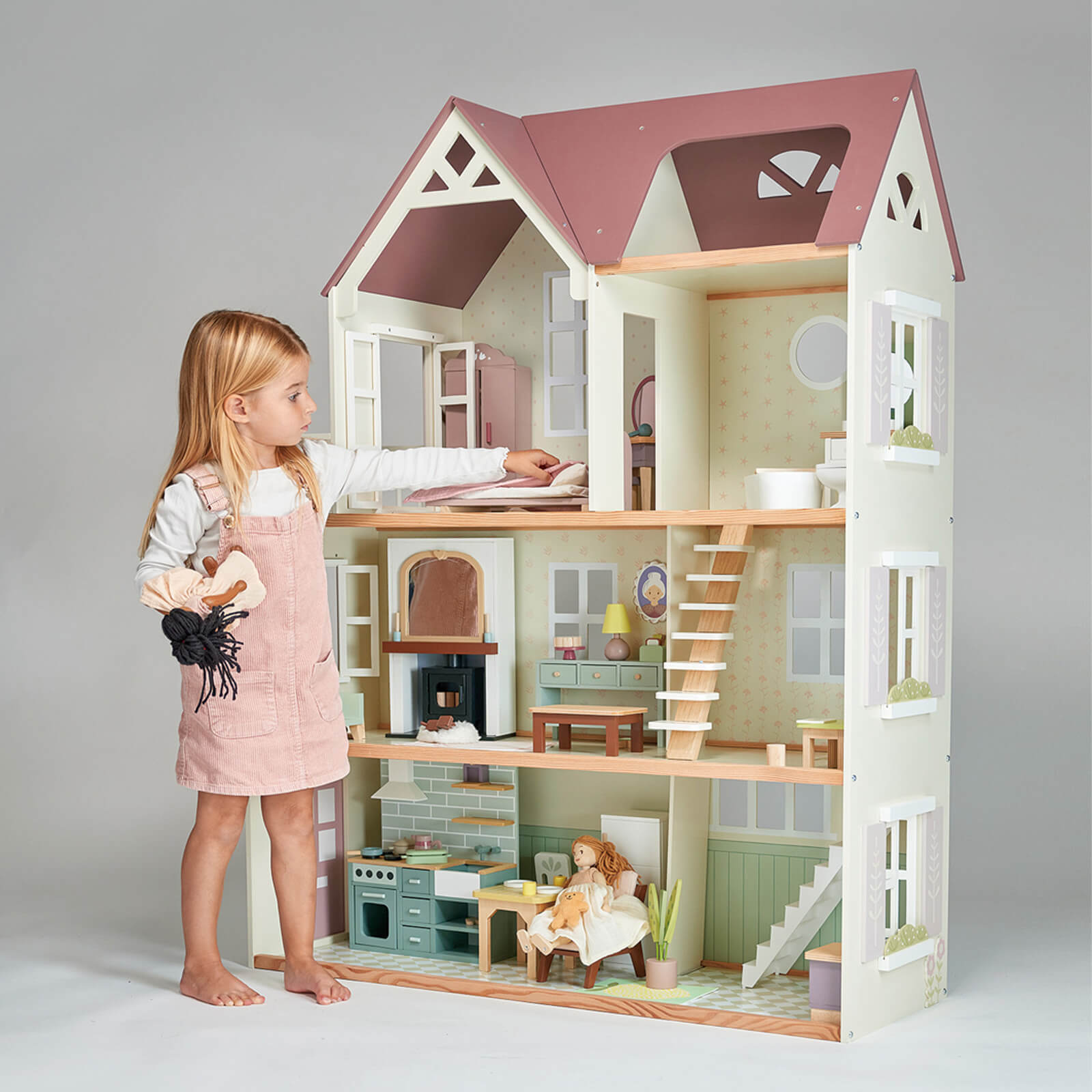 Mulberry Mansion Doll House and Furniture