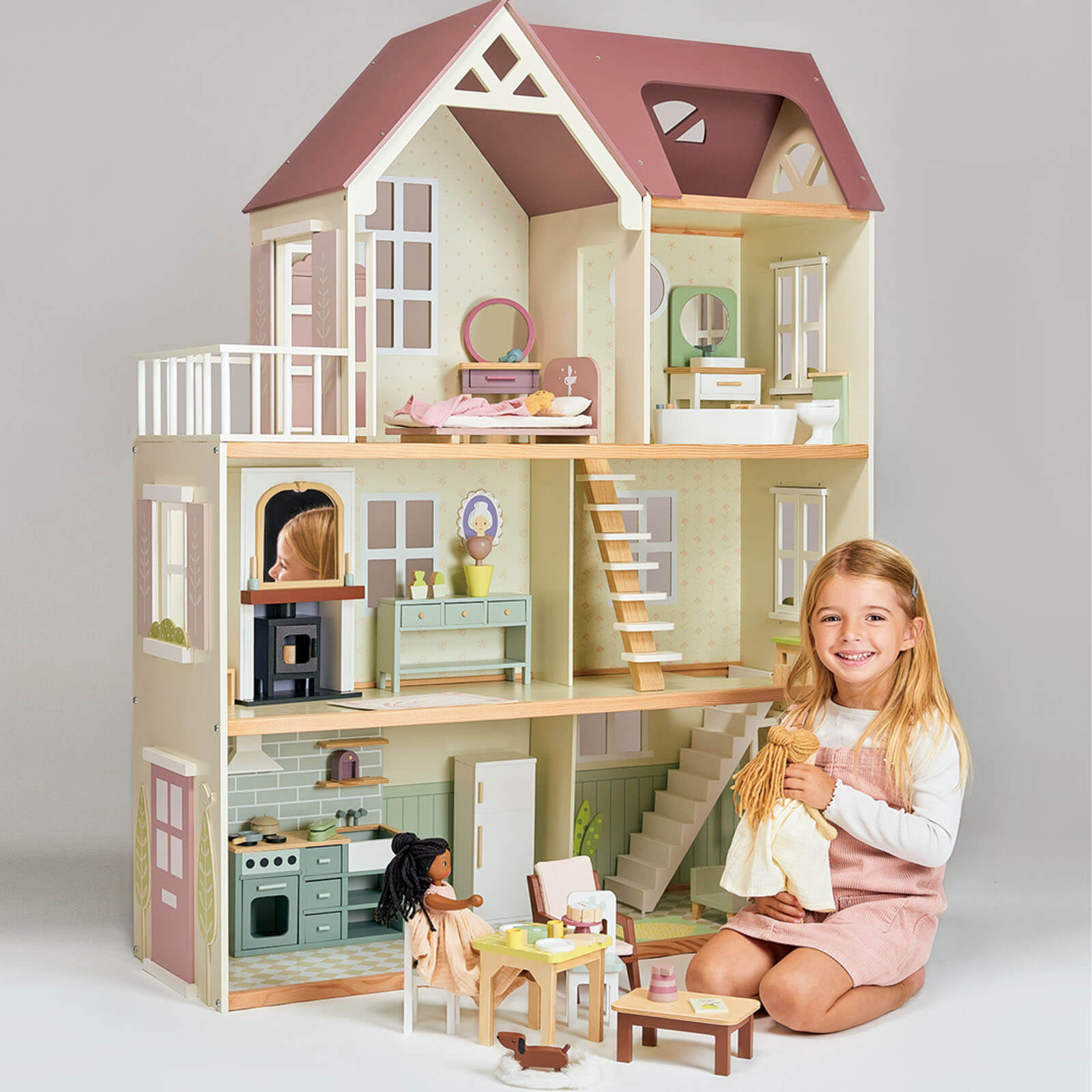 Mulberry Mansion Doll House and Furniture