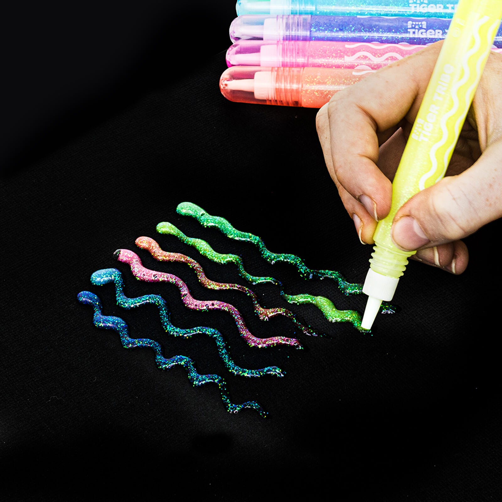 6 Glow In Dark Pens