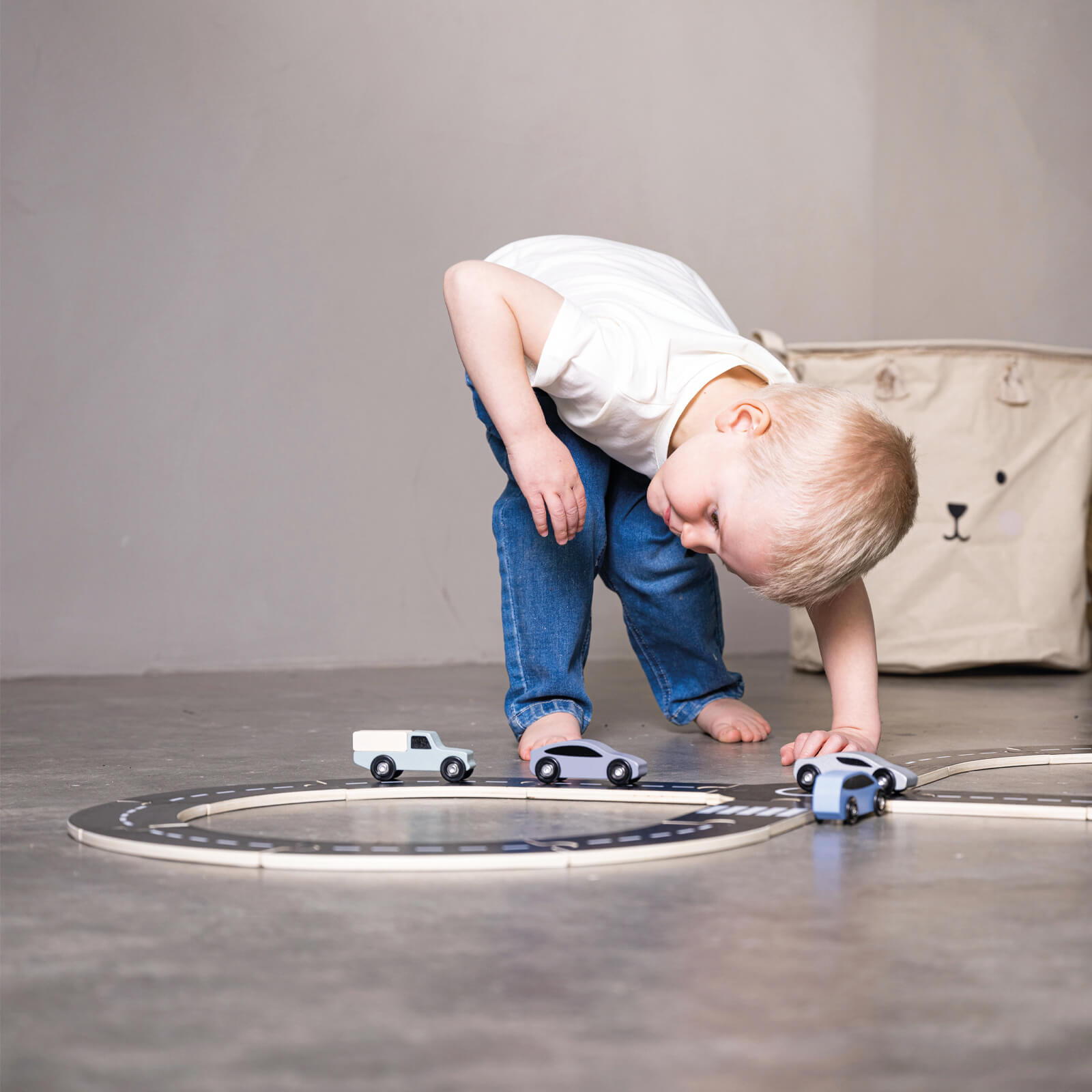 Wooden Car Track with 5 Cars