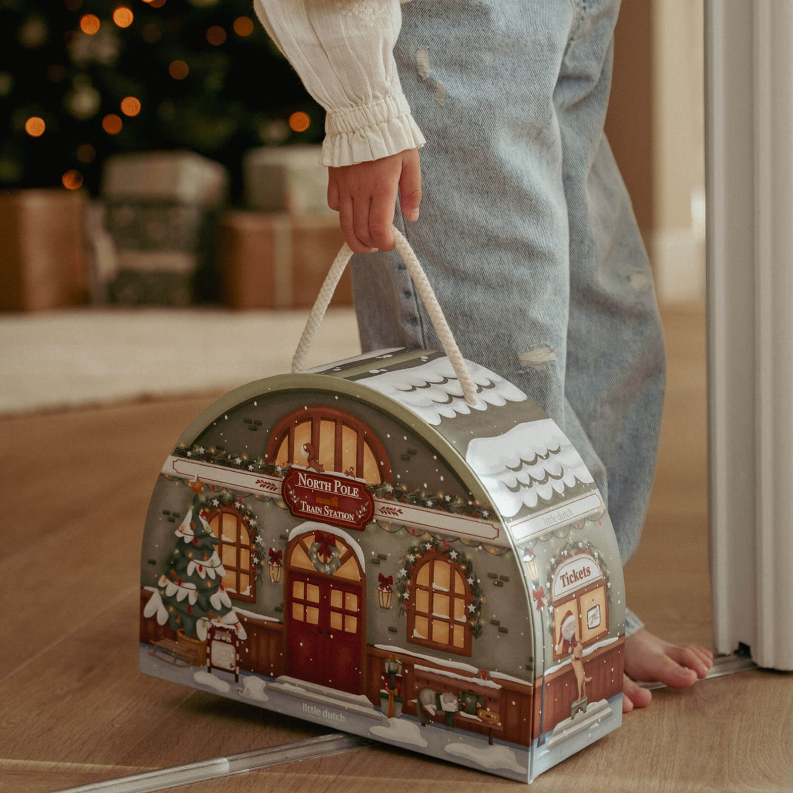 Advent Calendar - Train Track Scene