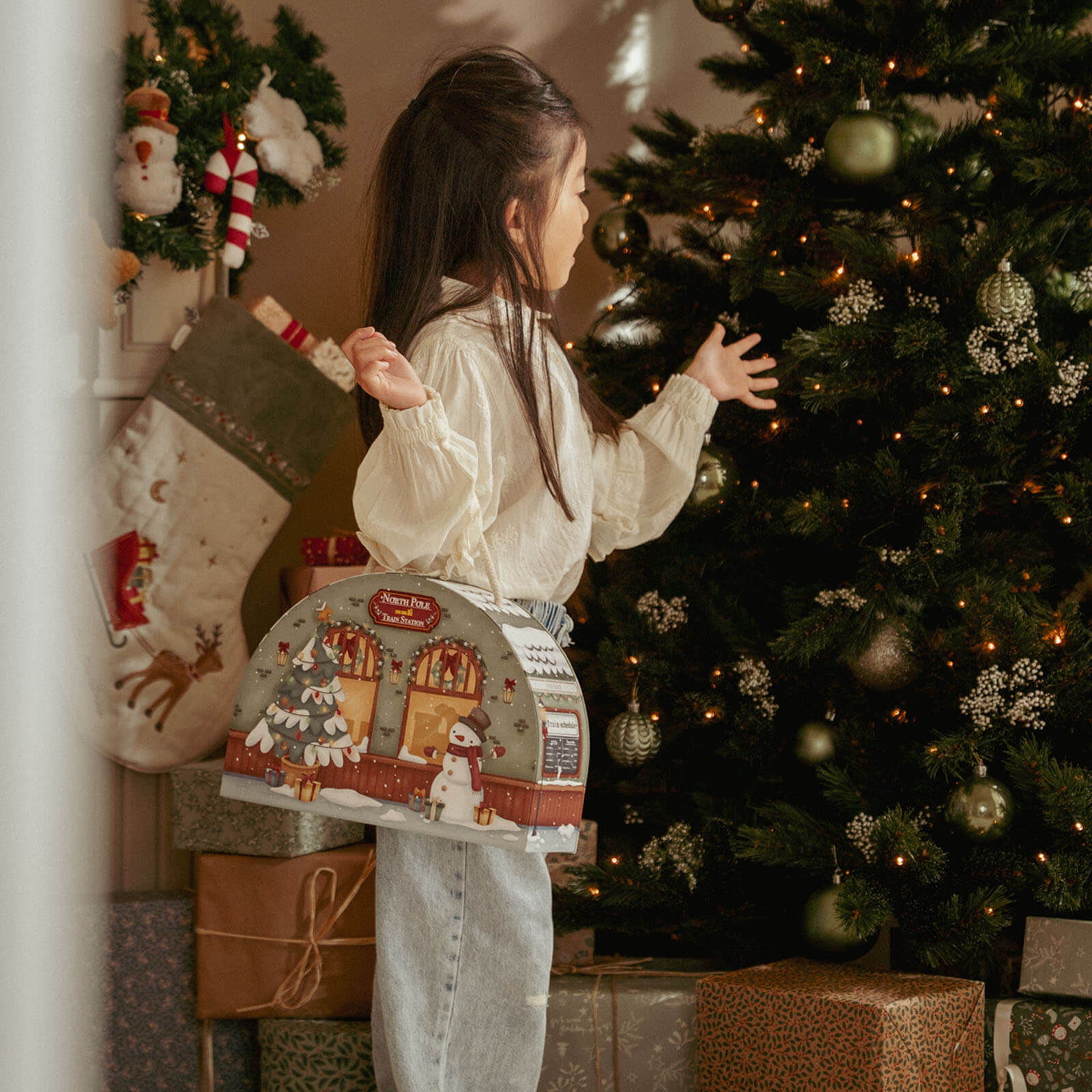 Advent Calendar - Train Track Scene