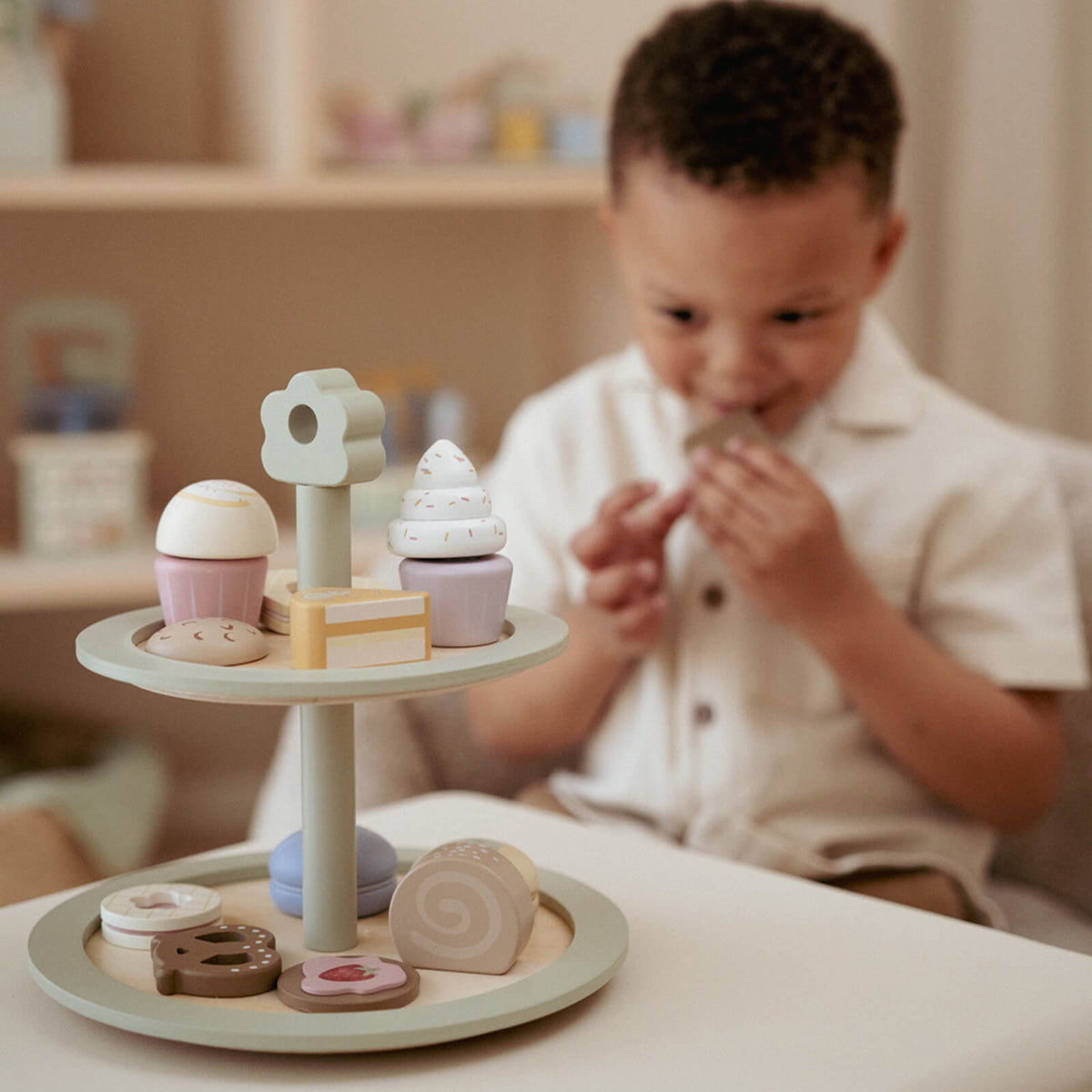 Cake Stand Plus 15 Accessories