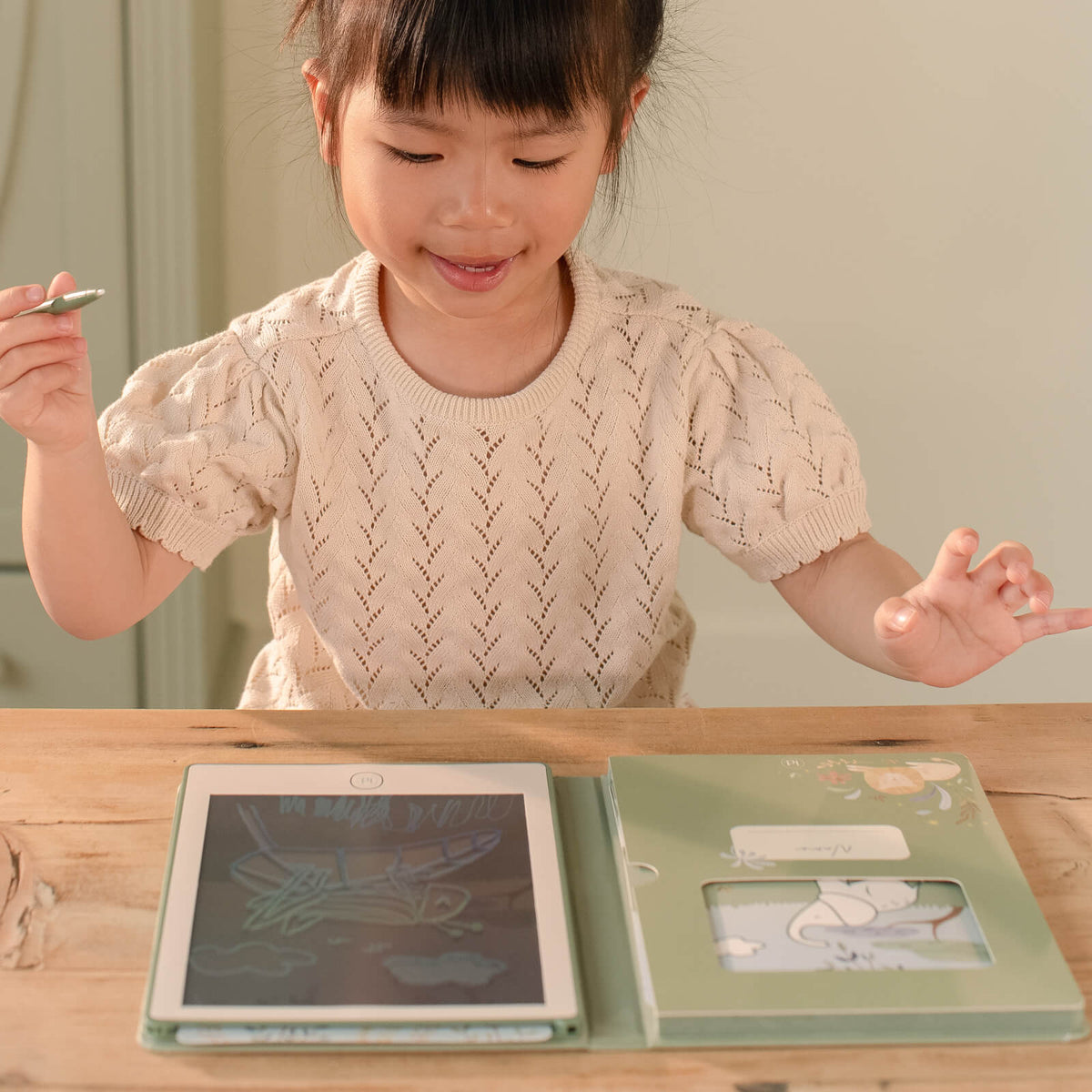 Drawing Tablet - Green - Safari Friends