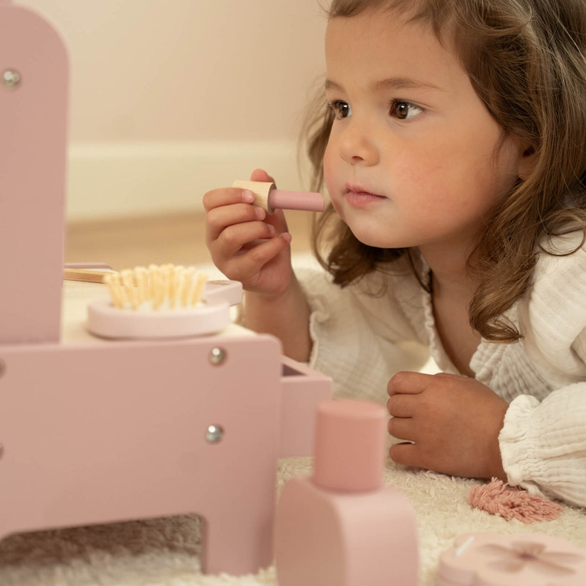 Vanity Table and 6 Accessories