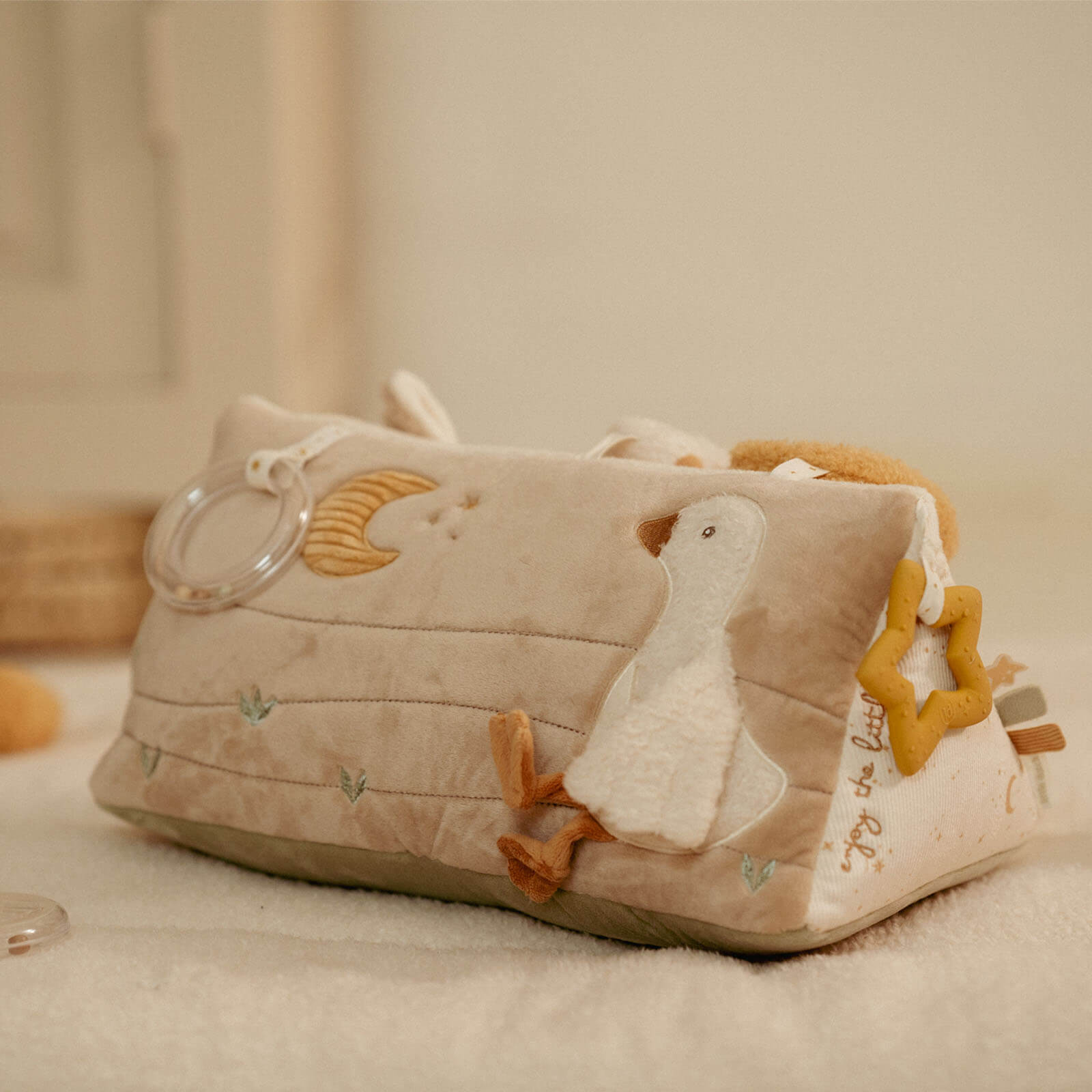 Activity Triangle - Newborn Naturals