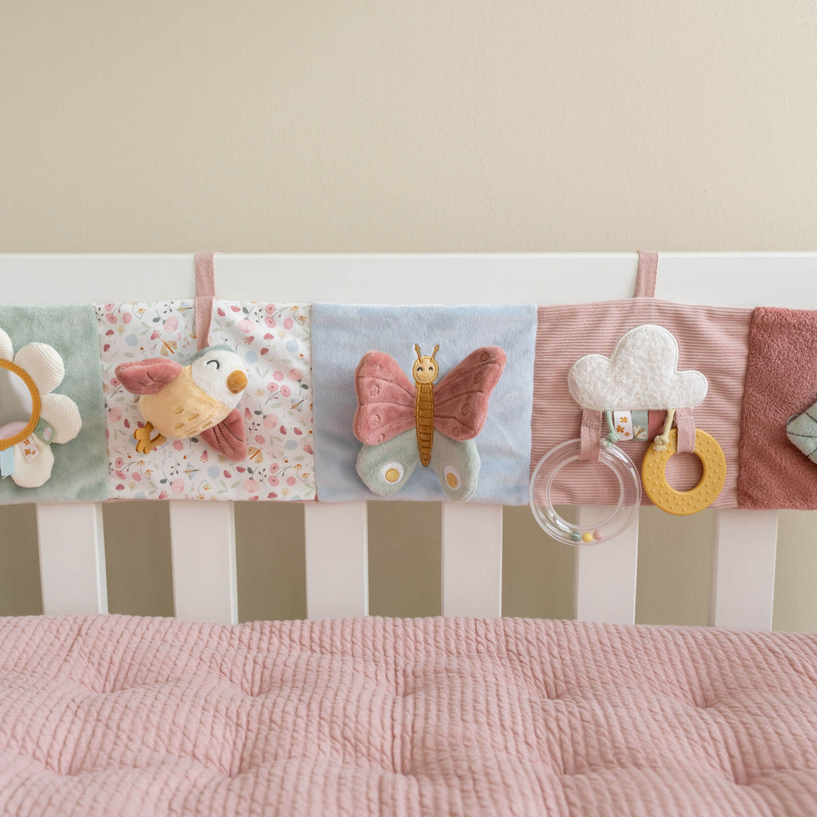 Playpen Activity Hanger - Flowers and Butterflies