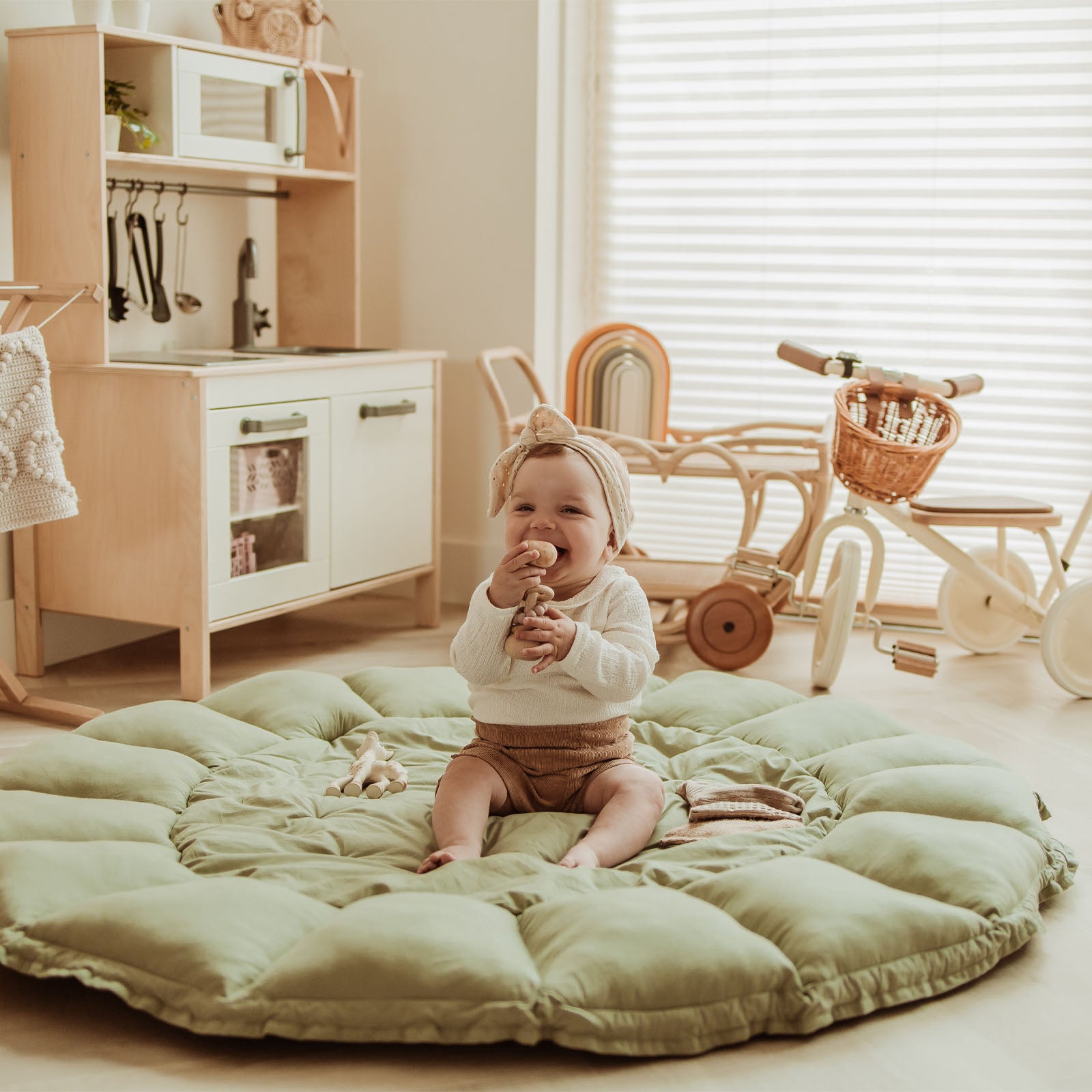Bloom Meadow Green Baby Mat / Playmat